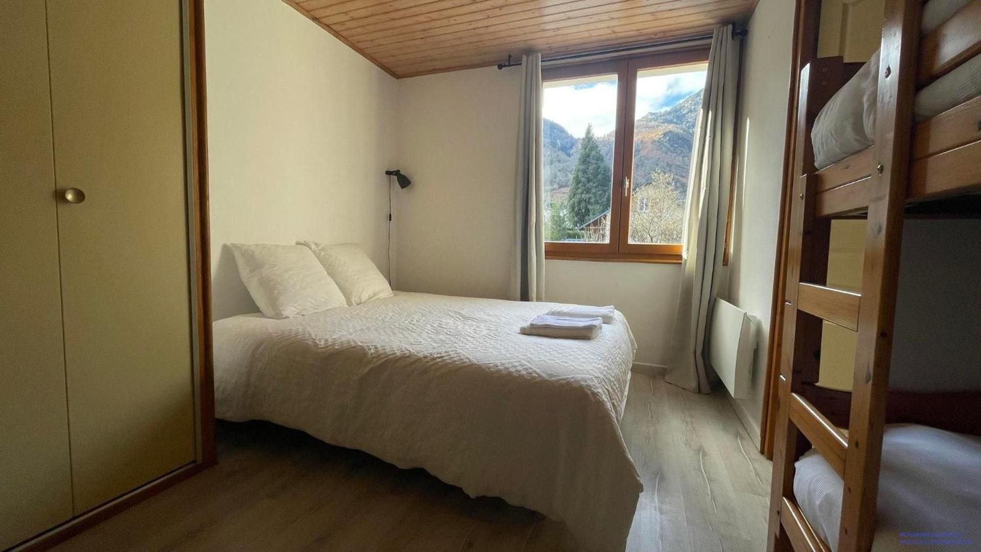 Quadruple Room with Mountain View