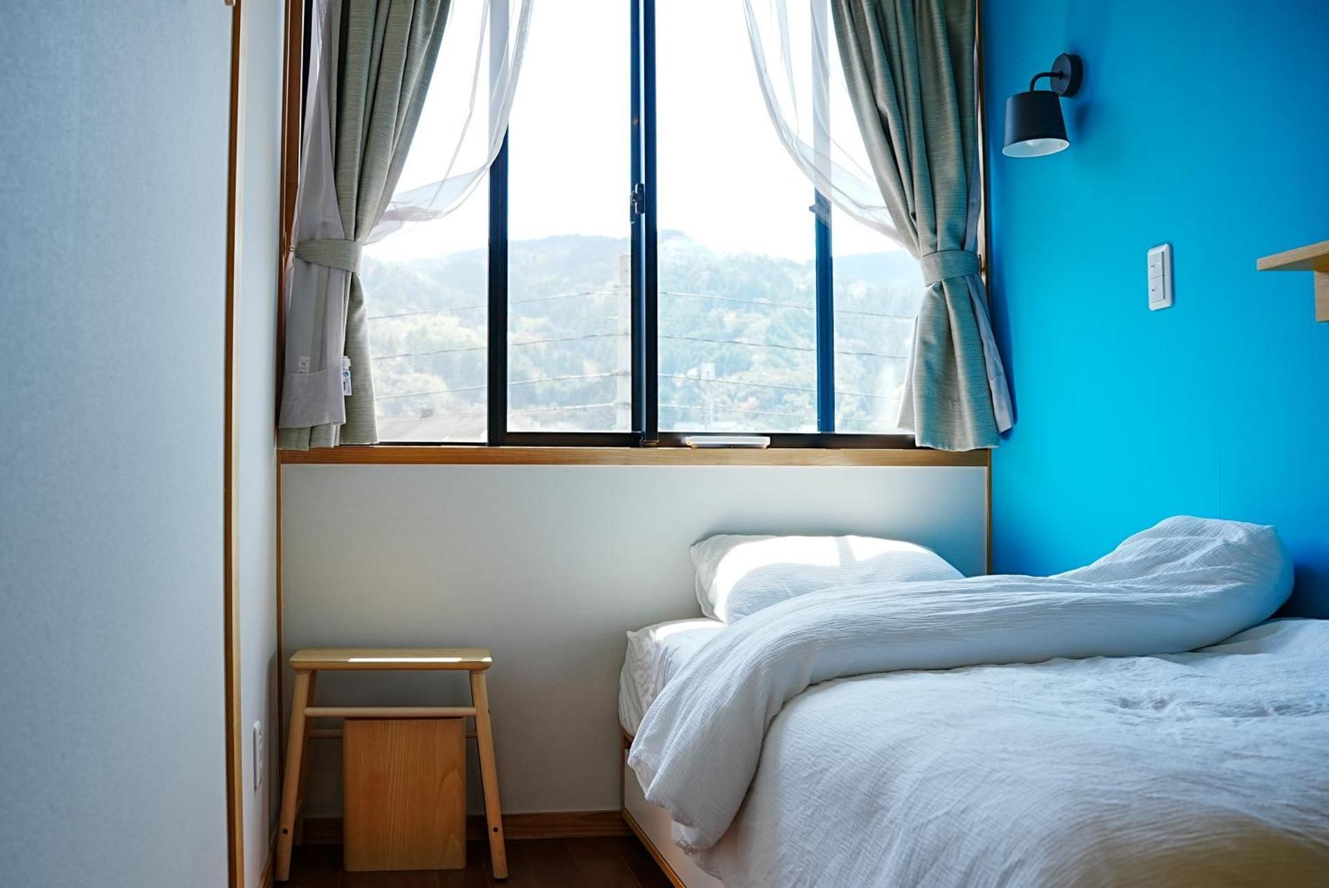 Single Room with Shared Shower and Toilet