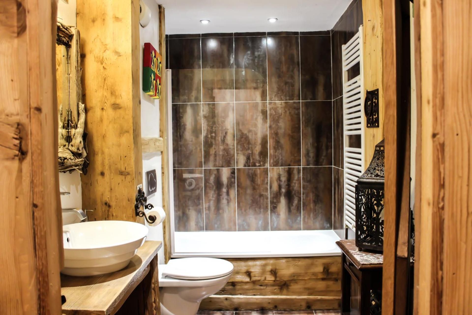 Deluxe Double Room with Bath