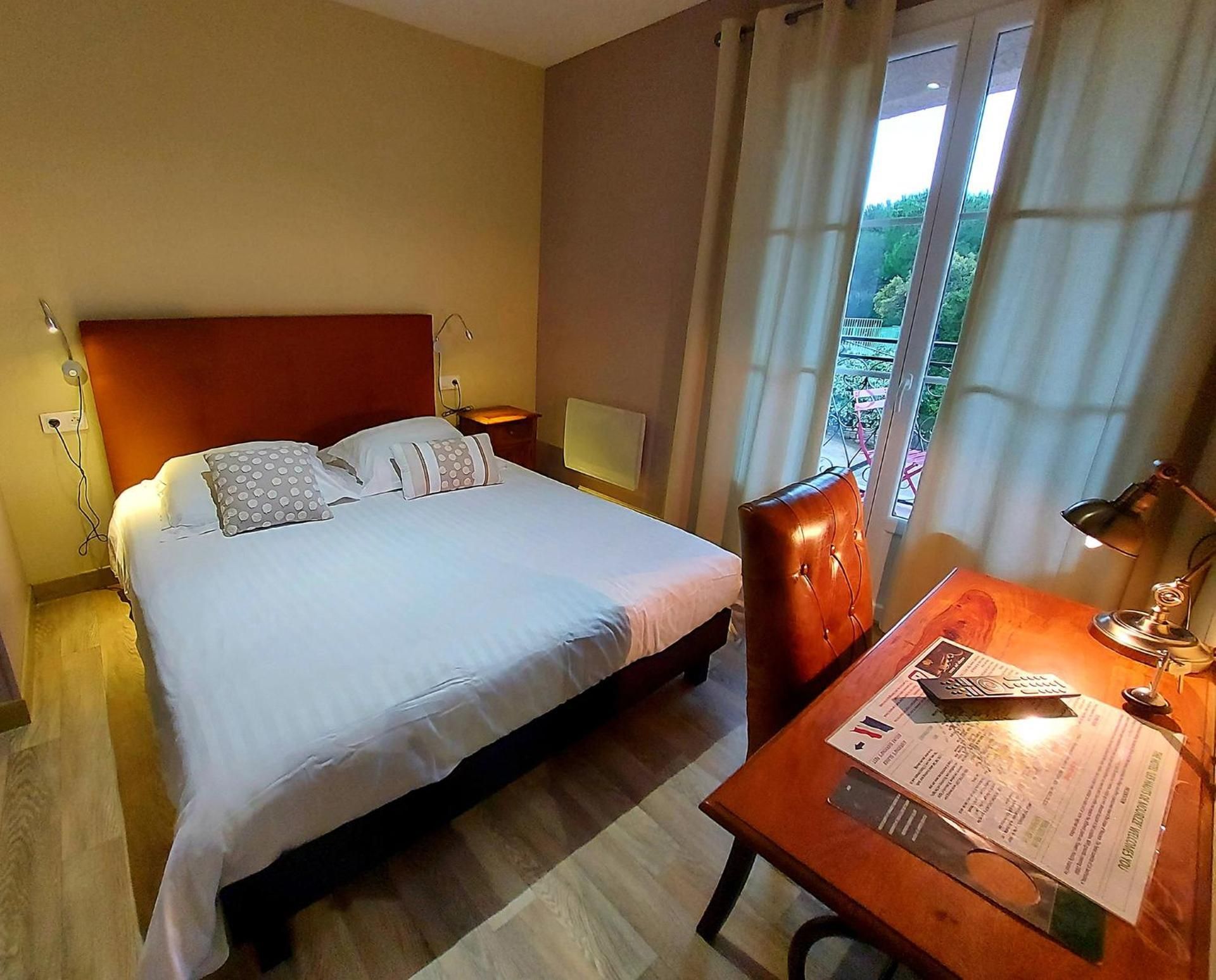 Classic Double Room with Balcony