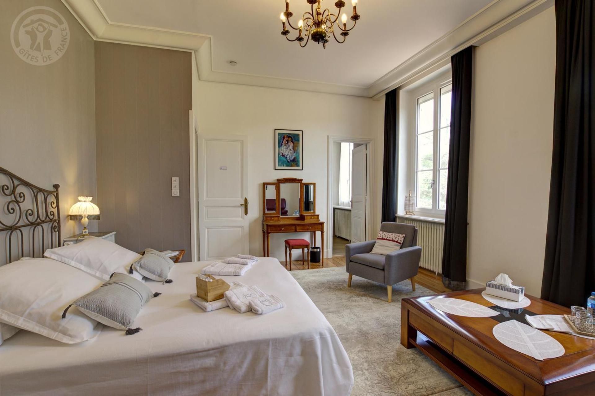 King Room with Garden View