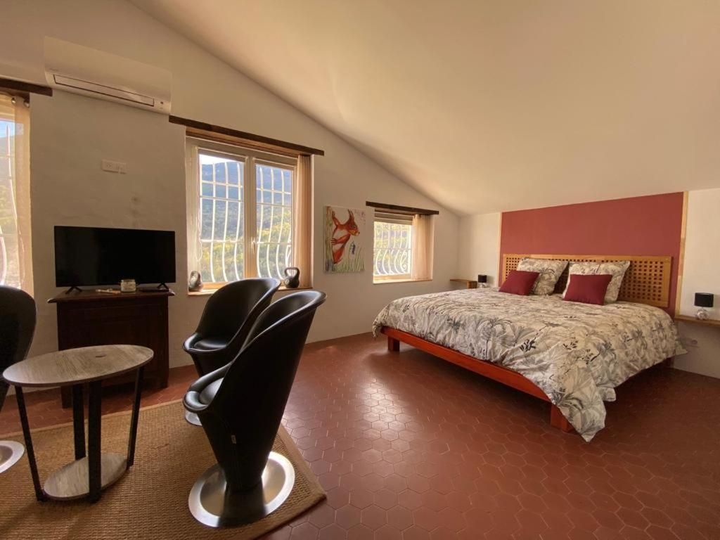 Quadruple Room with Mountain View