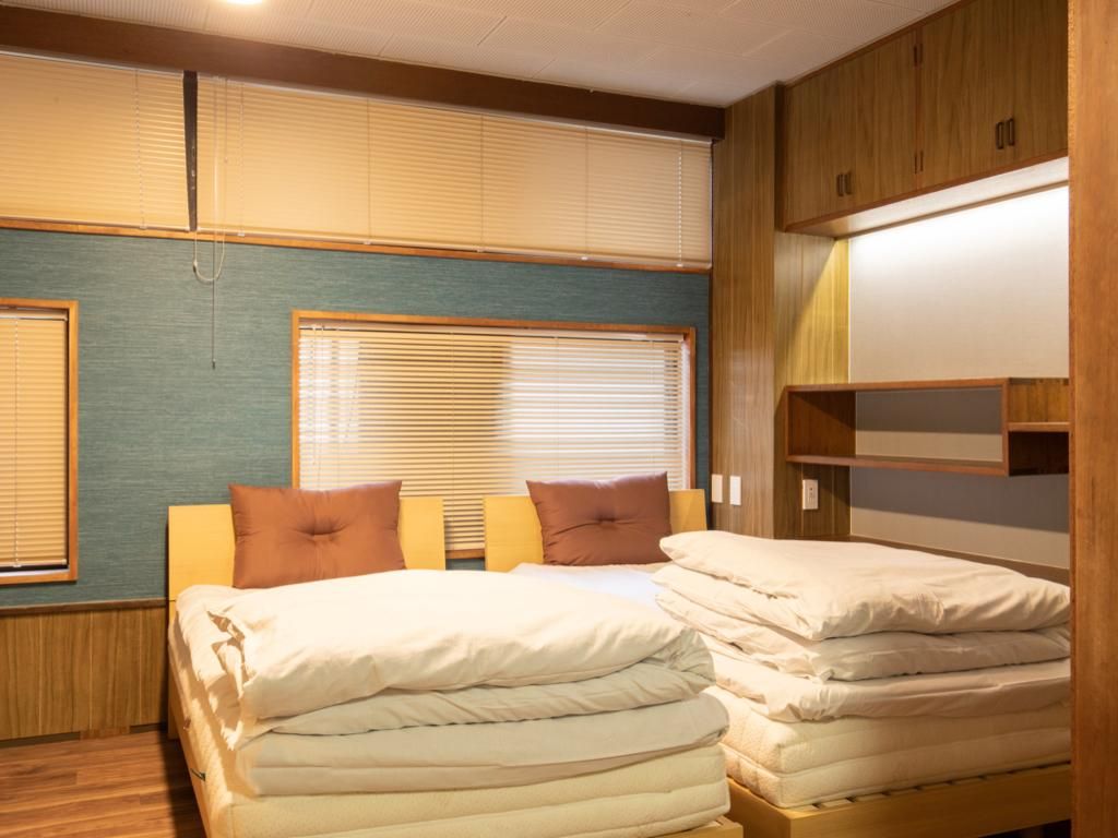 Executive Backpackers Room