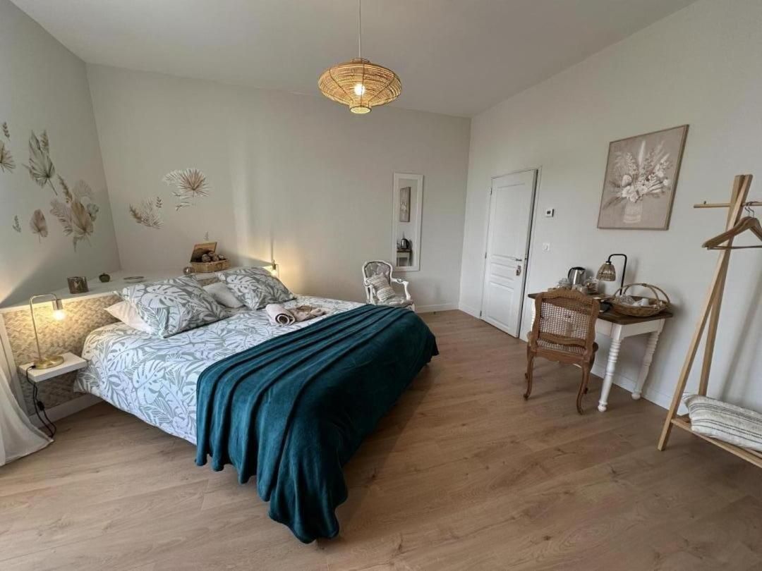 Deluxe Room 1