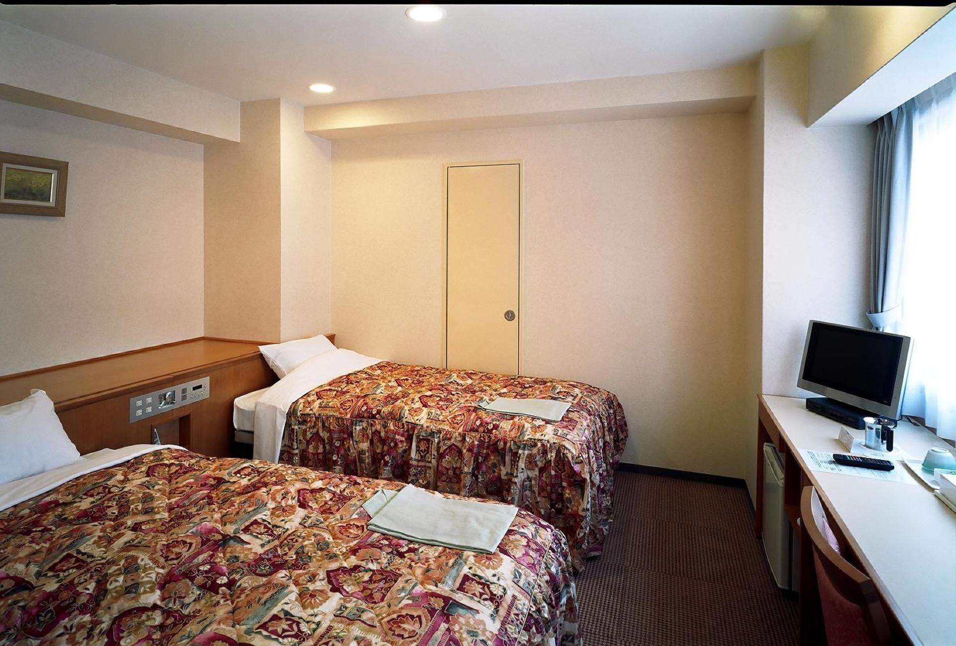 Twin Room - Non-Smoking
