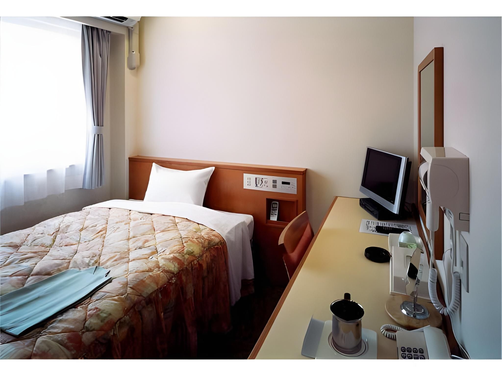 Single Room - Smoking