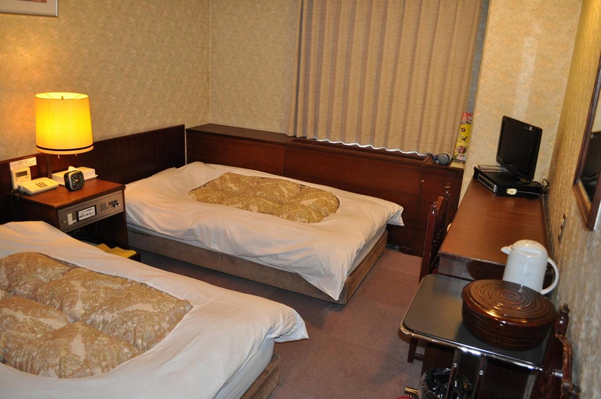Twin Room - Non-Smoking