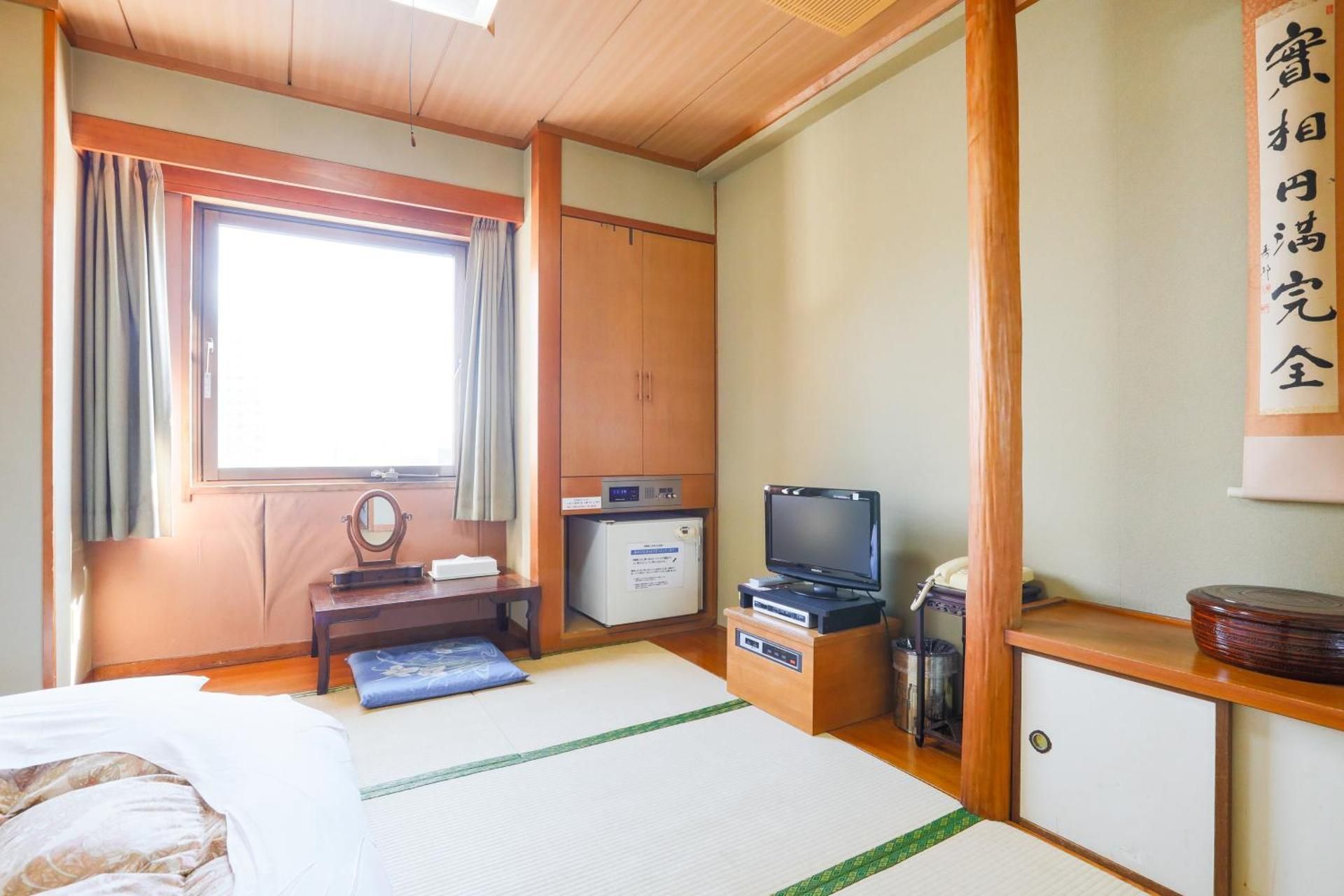 Japanese-Style Room (2 adult)