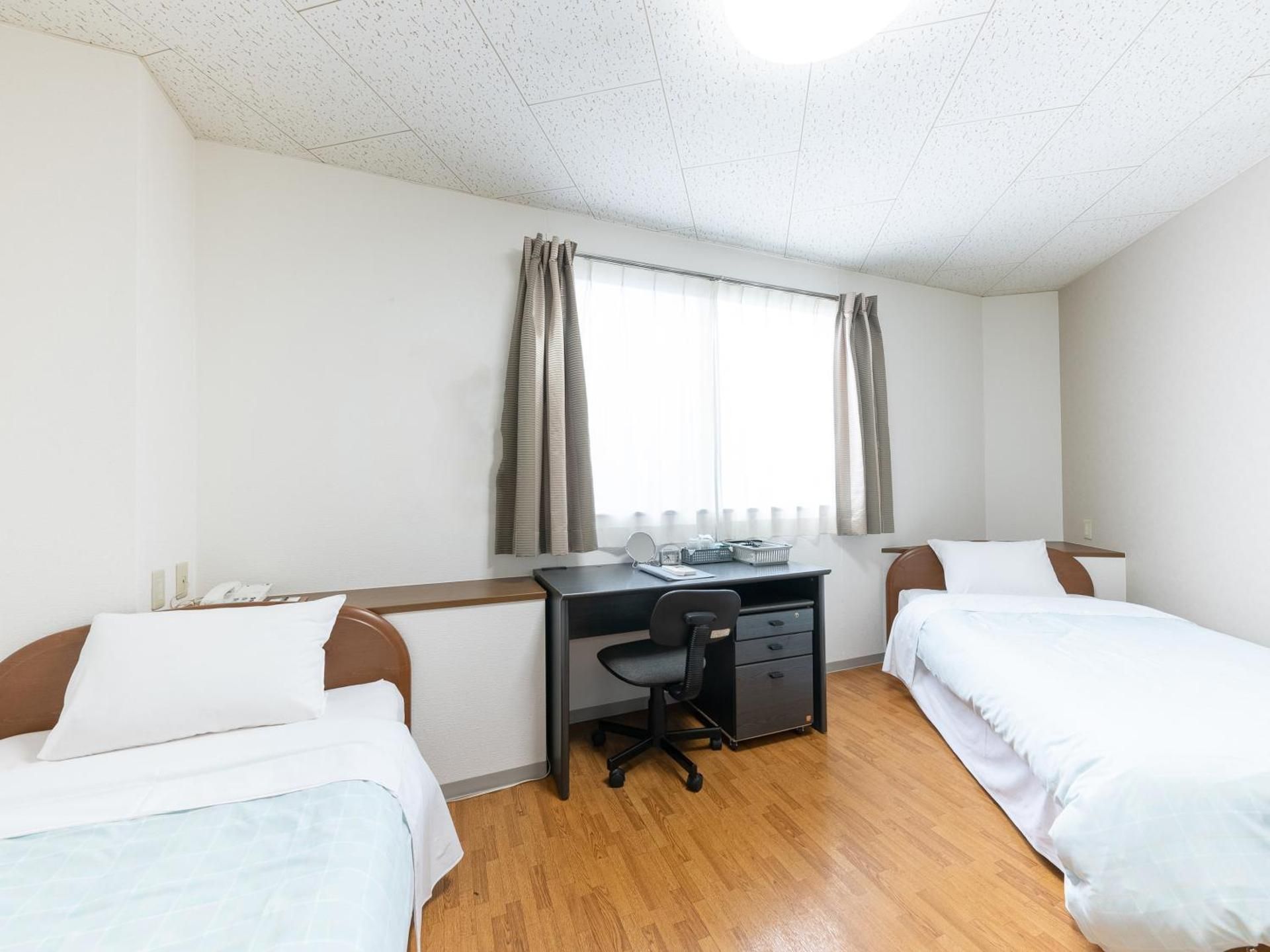 Twin Room - Smoking