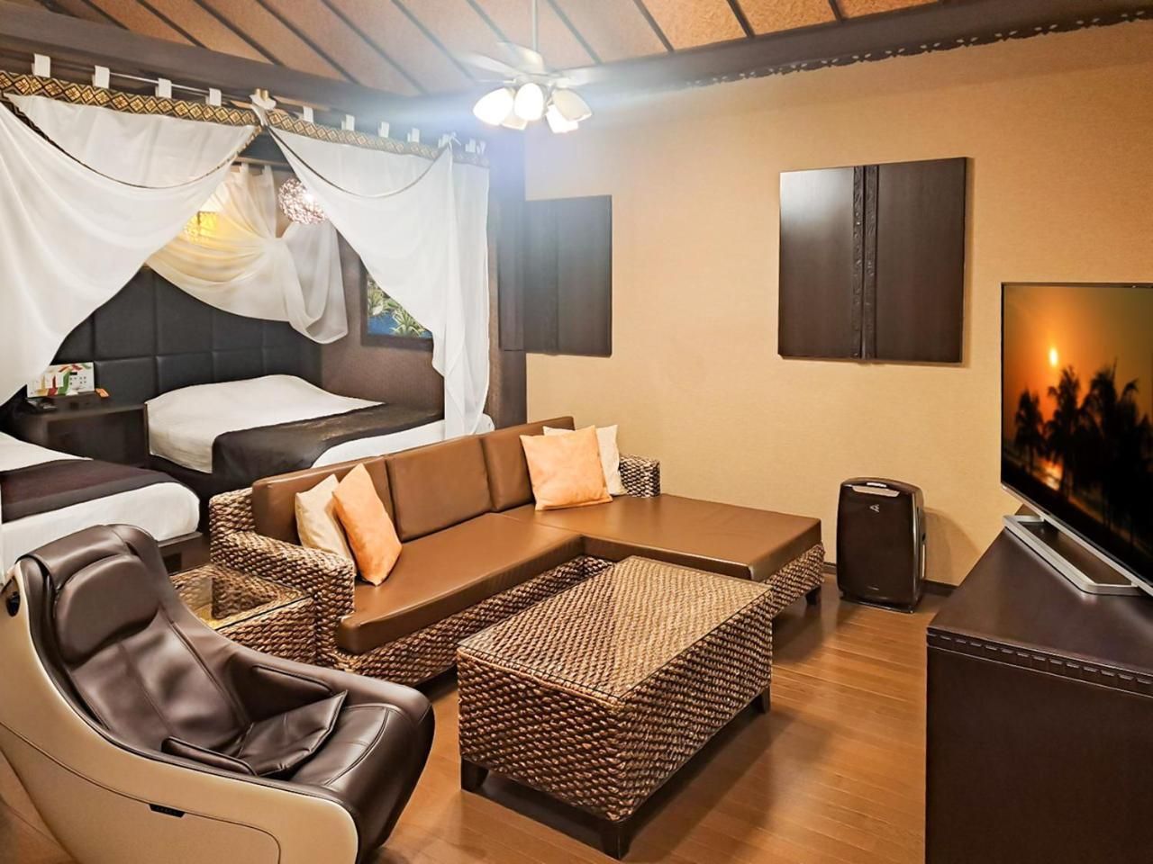 Large Twin Room