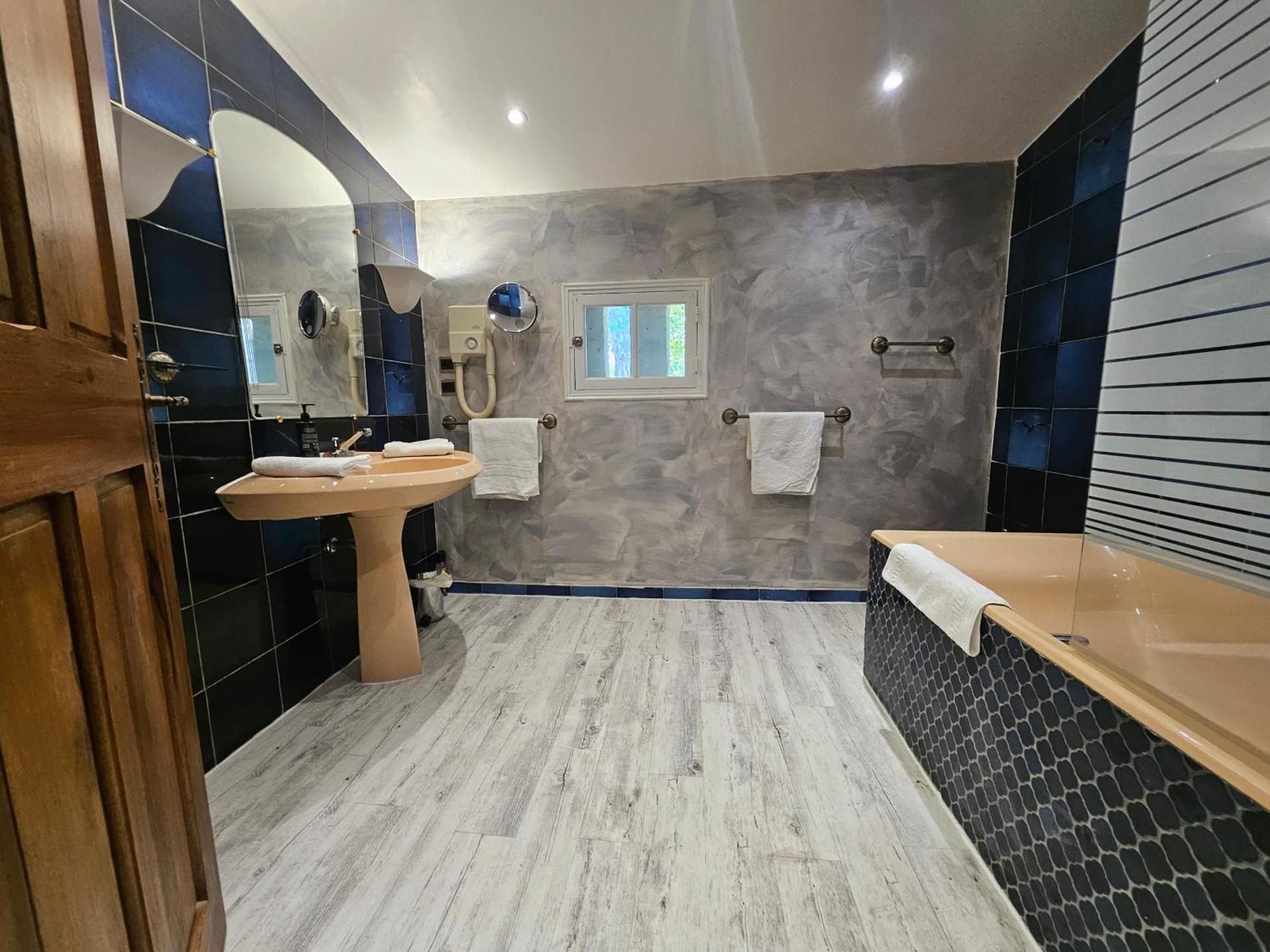 Double or Twin Room with Private Bathroom