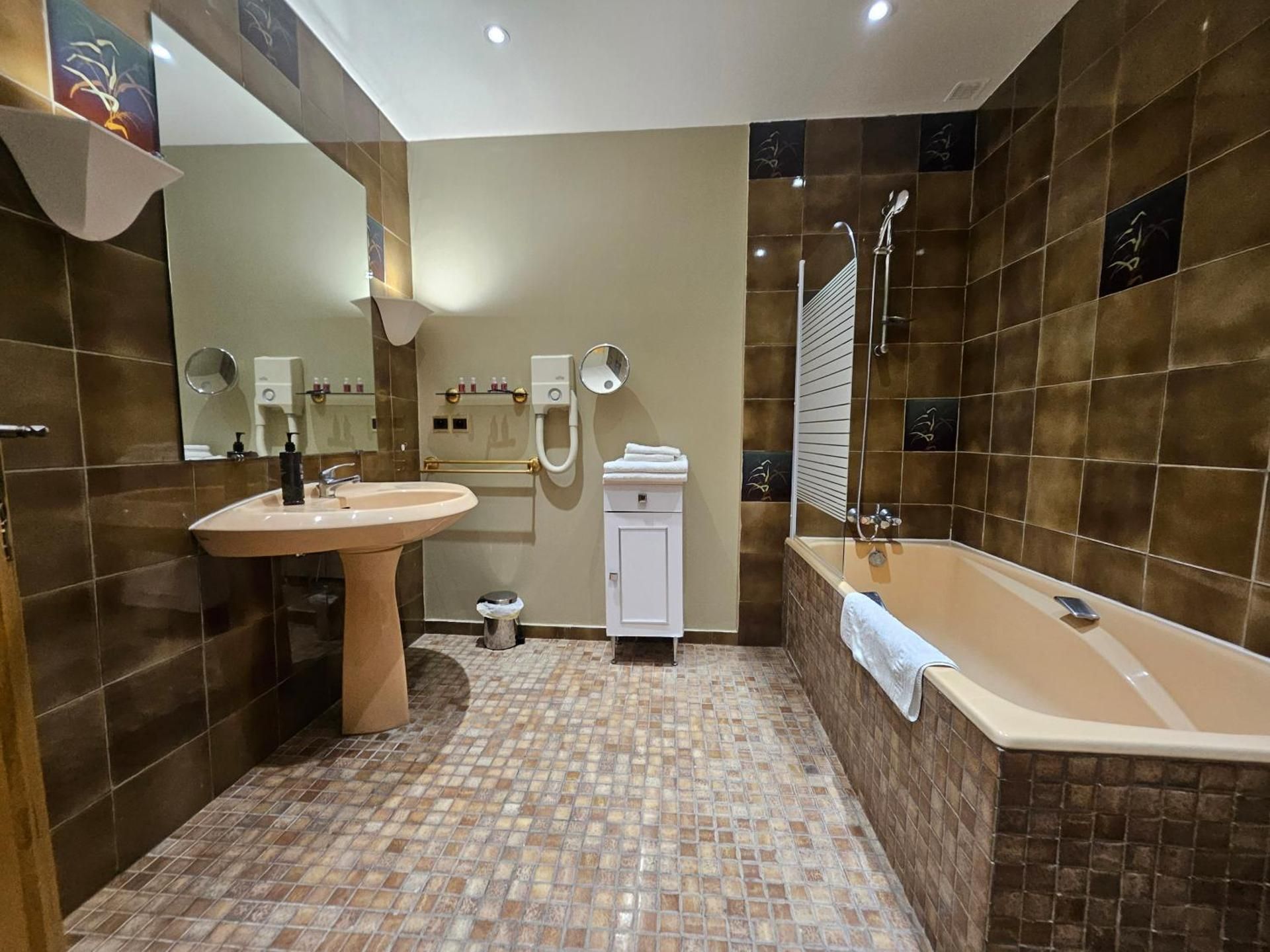 Double or Twin Room with Balcony