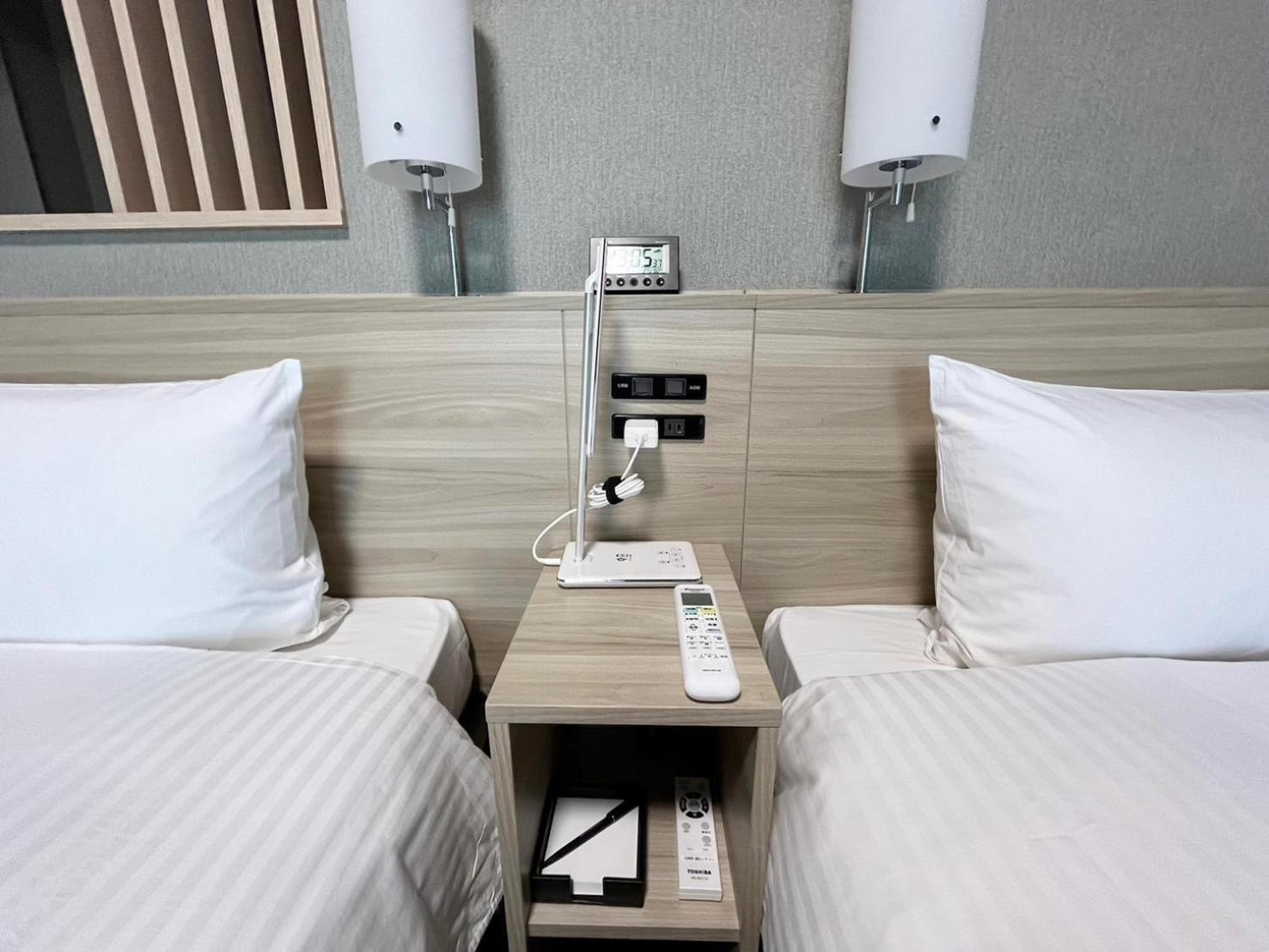 Semi Double Room - Non-Smoking