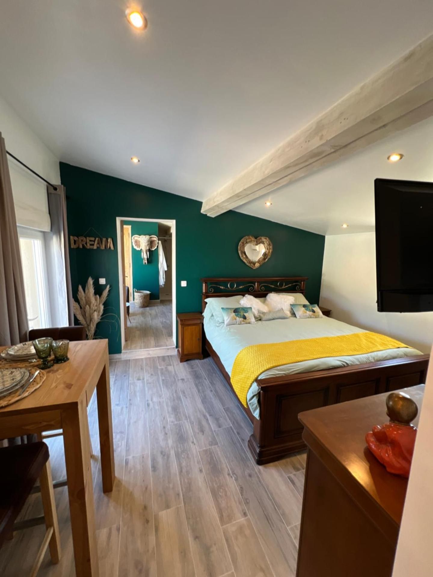 King Room with Pool View