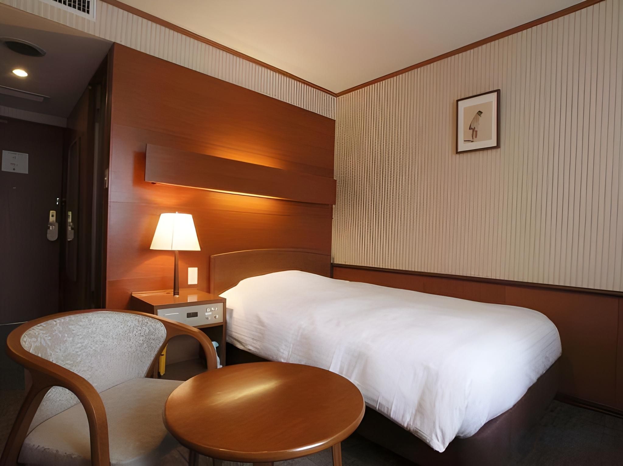 Small Double Room - Non-Smoking