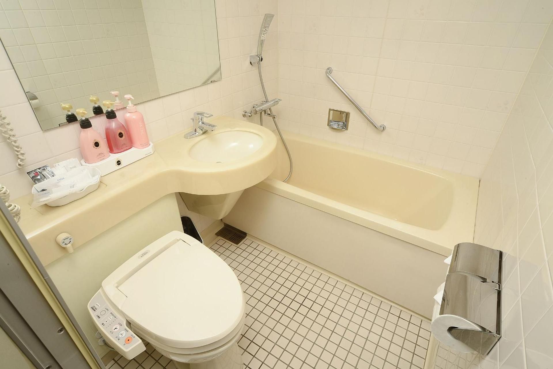 Small Double Room - Non-Smoking