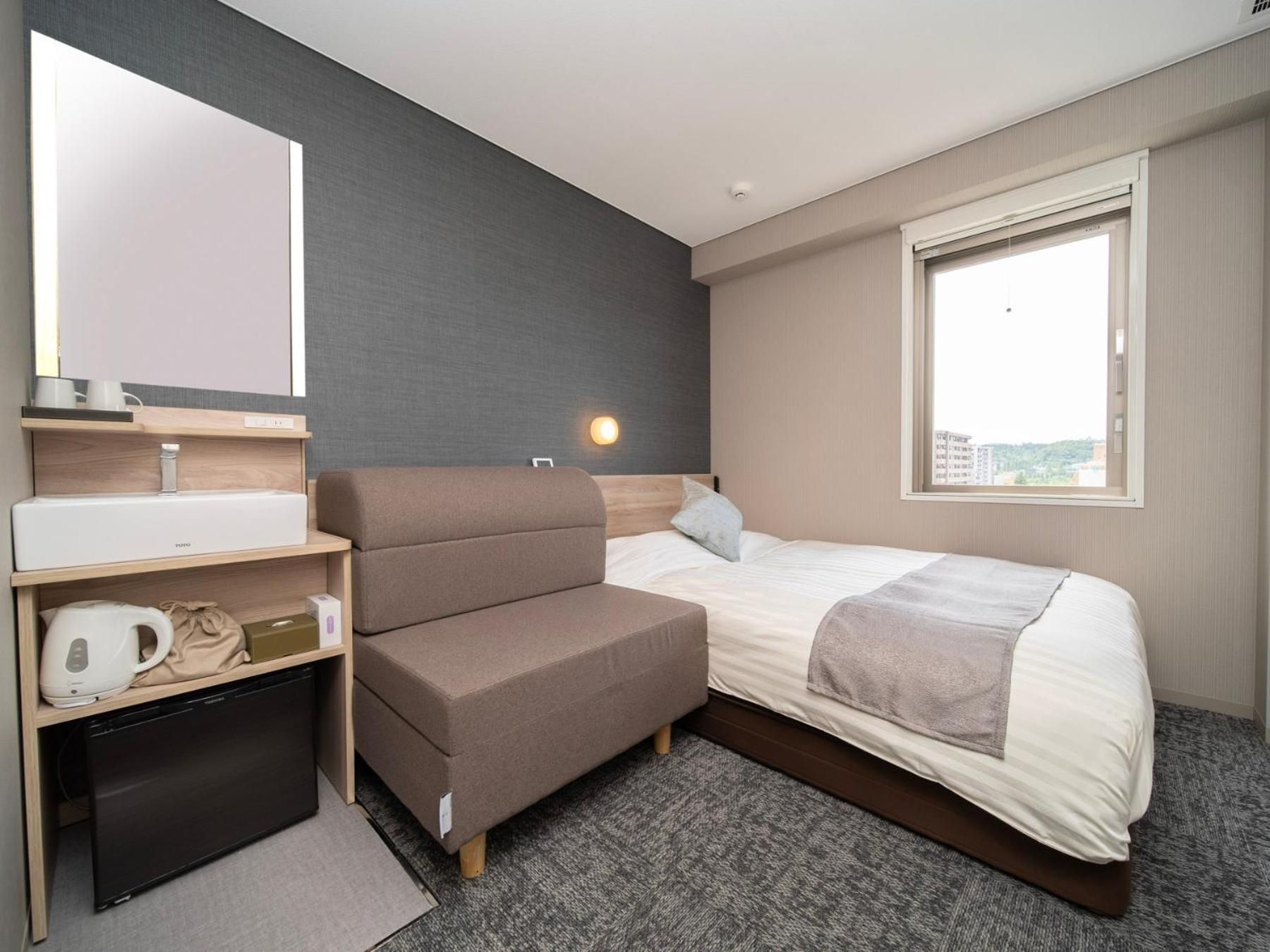 Standard Double Room with Sofa - Non-Smoking