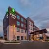 Holiday Inn Express & Suites Cedar Springs – Grand Rapids N By IHG