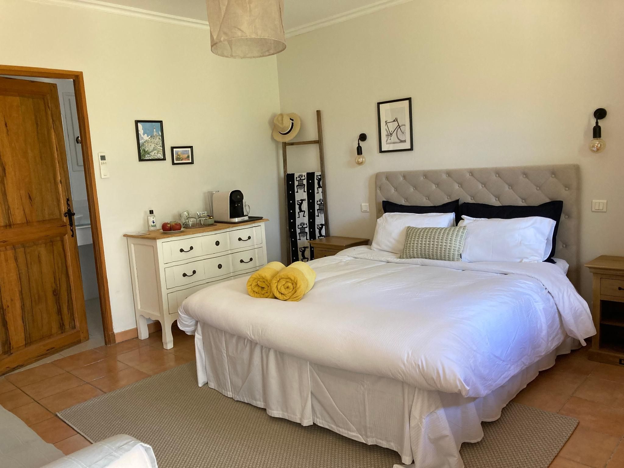 Double or Twin-Panoramic-Vineyard view-Ensuite with Shower