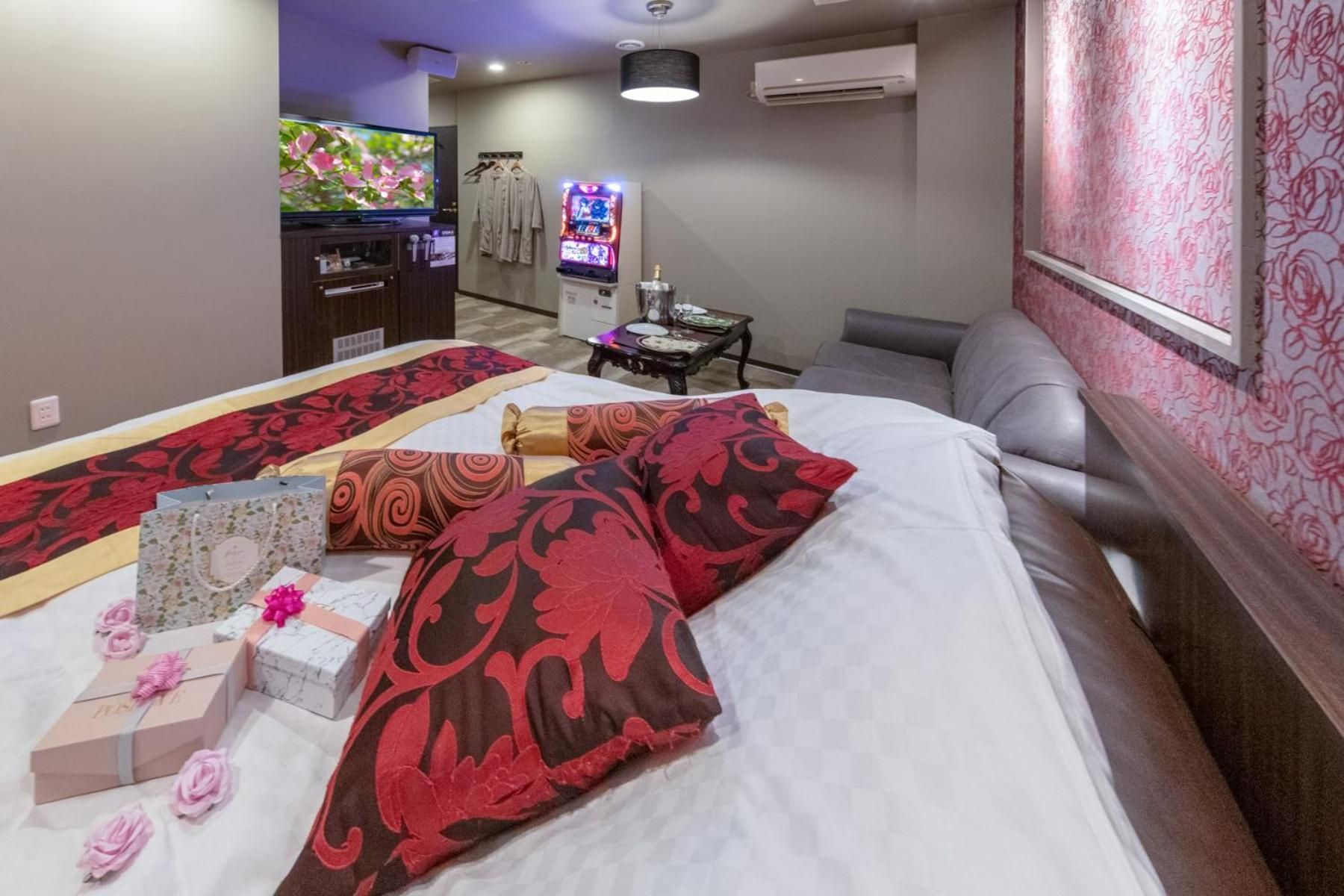 Deluxe Queen Room
