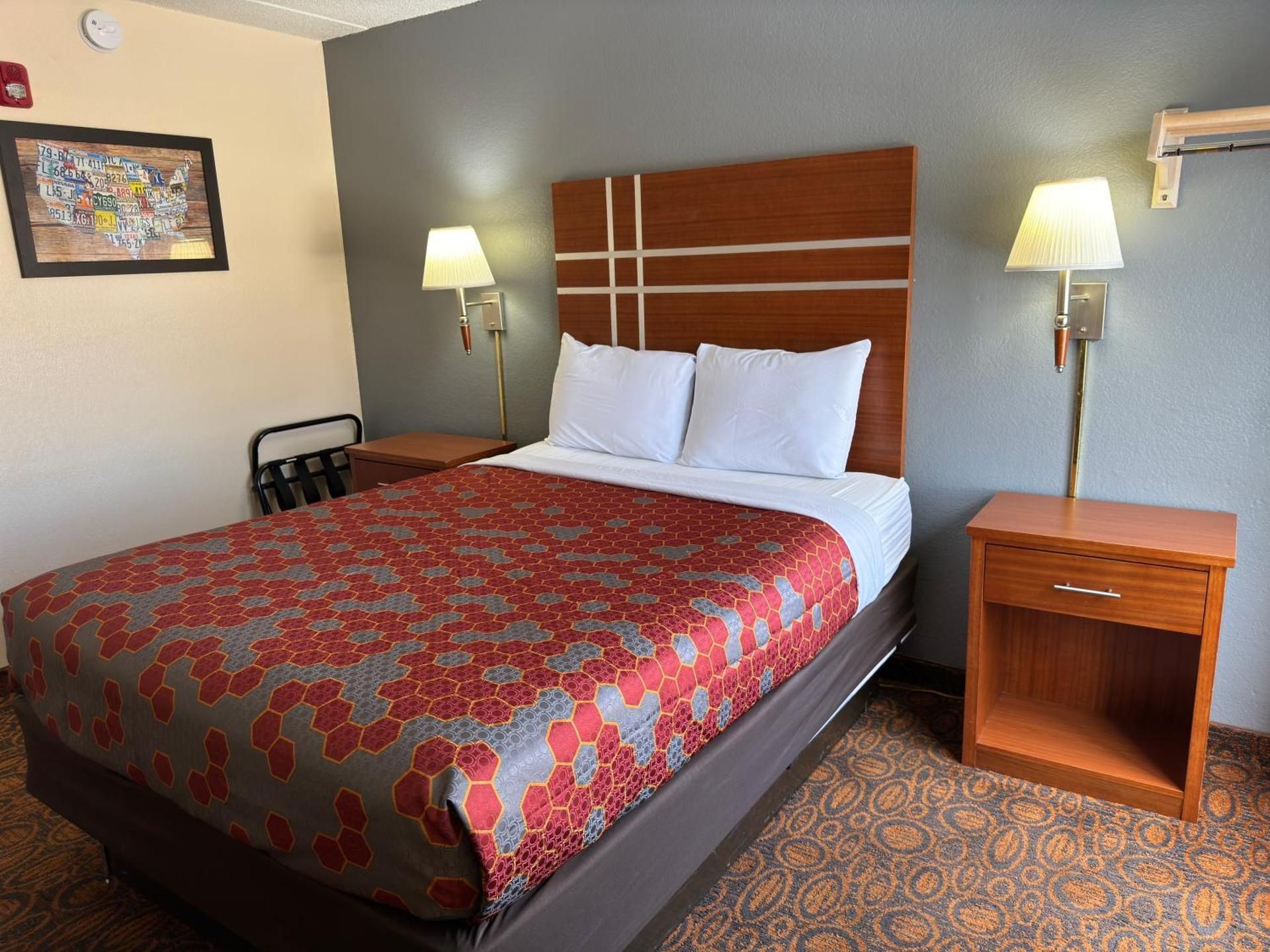 1 Queen Bed, Nonsmoking, Accessible