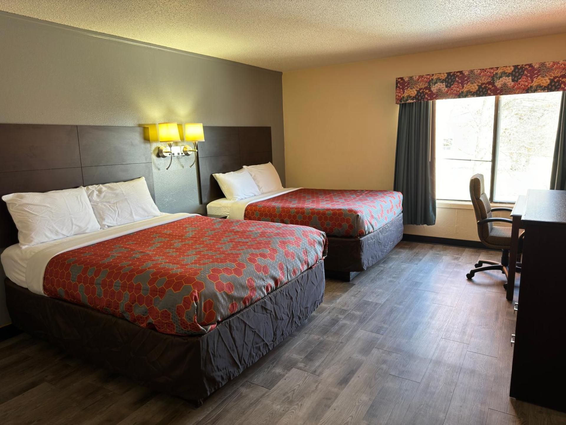 Quadruple Room with Two Queen Beds - Disability Access/Non Smoking