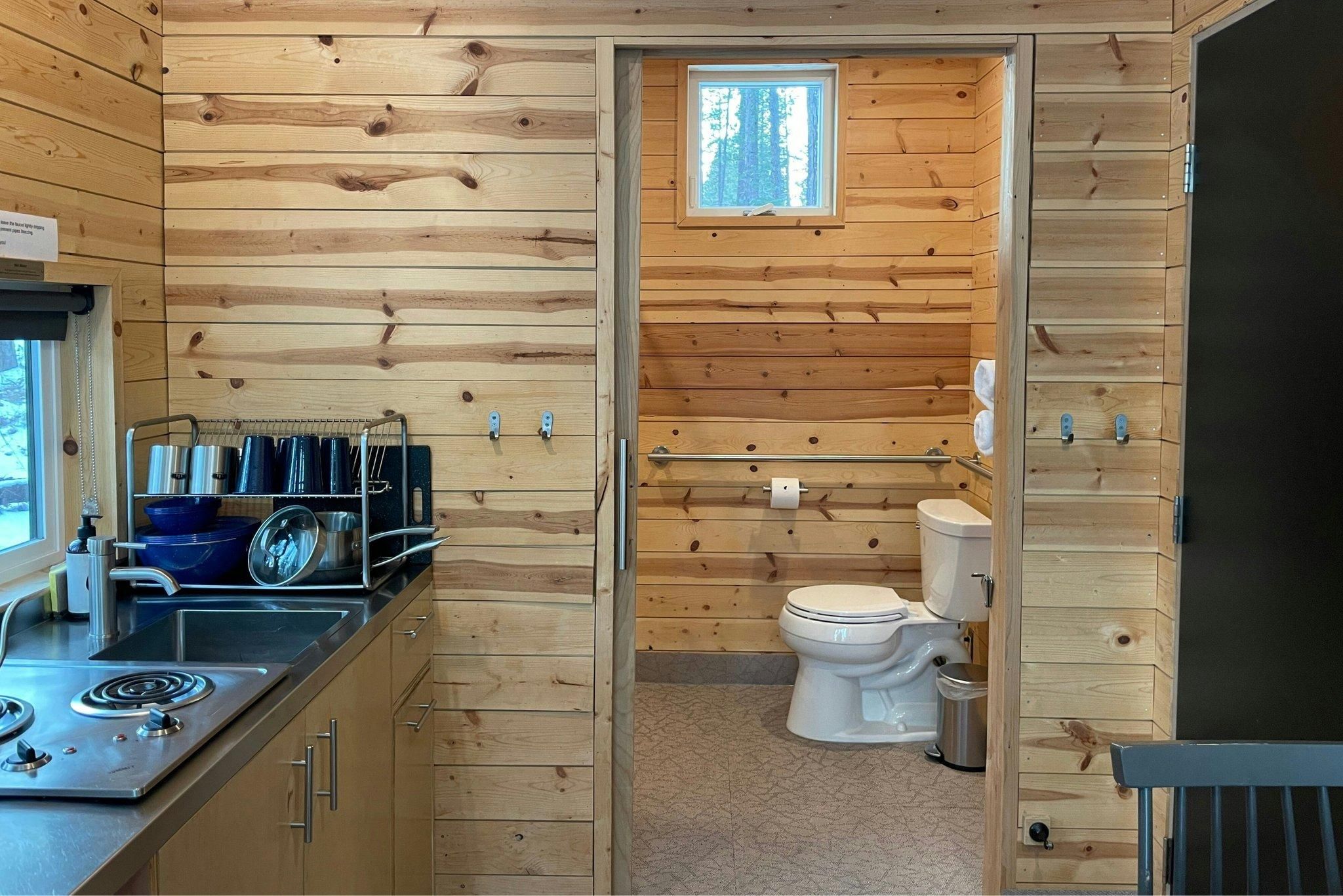 Accessible, Cabin Standard, 1 Queen