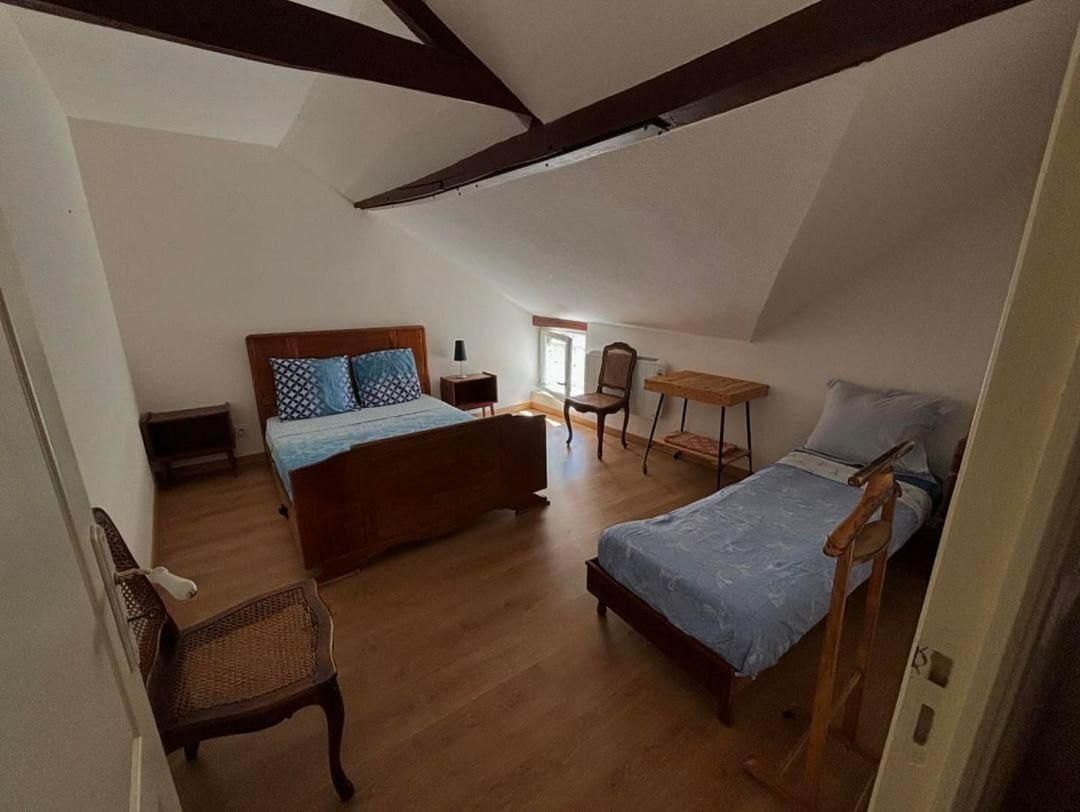 Standard Double Room with Shared Bathroom