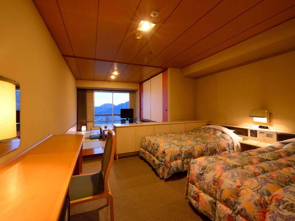Deluxe Japanese-Western Style Room A for 4 People - Non-Smoking