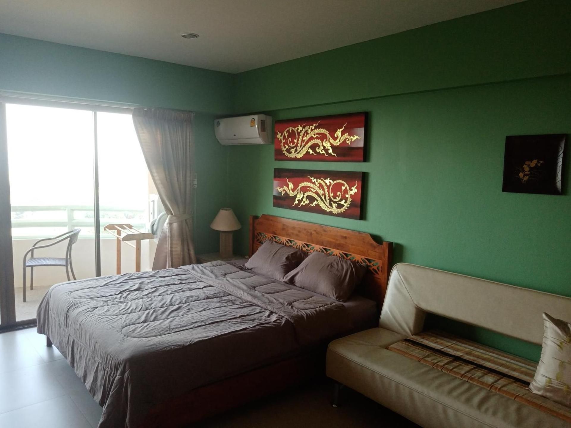 One-Bedroom Apartment with Balcony and Sea View