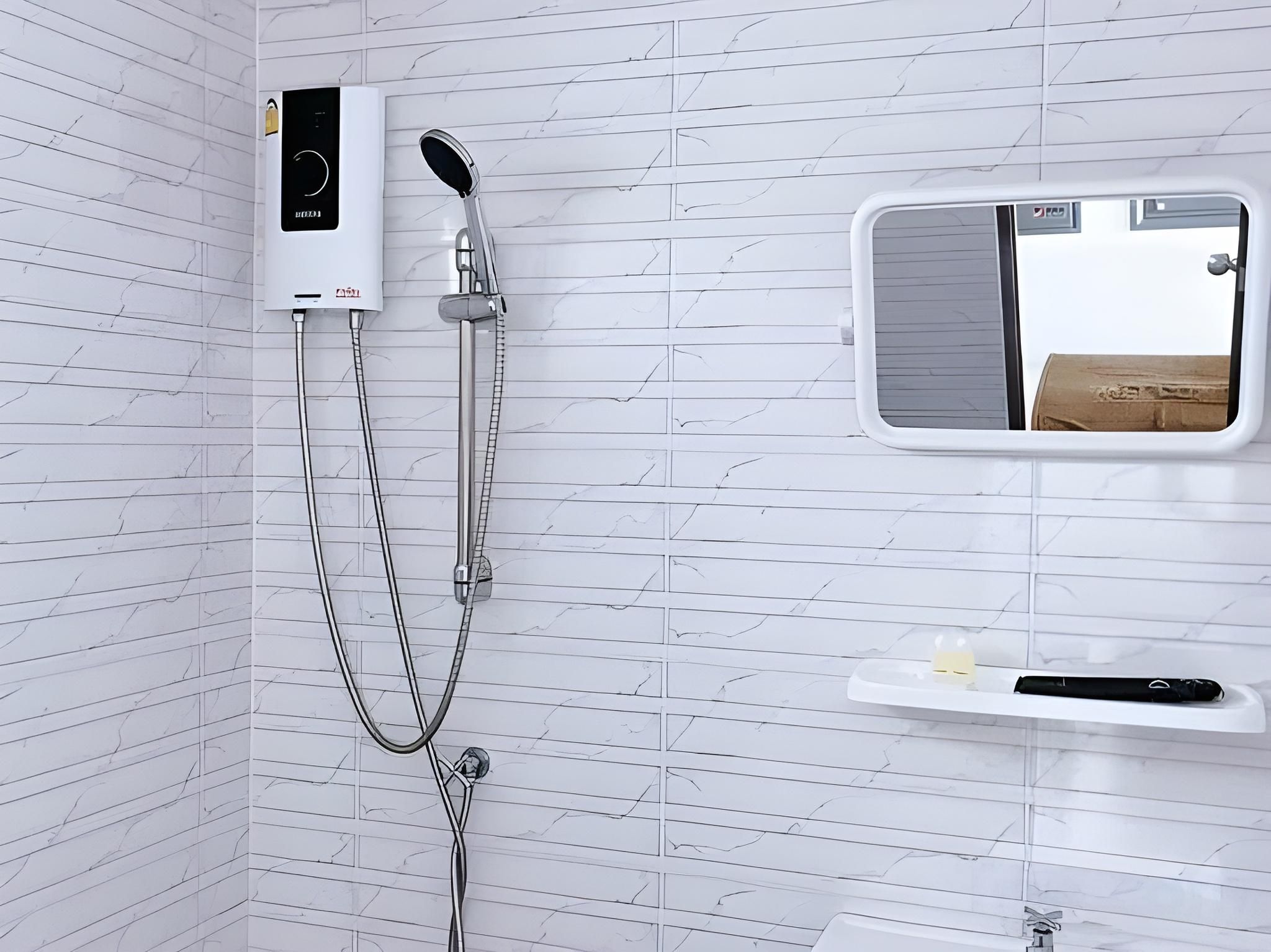 Triple O Phala Beach Deluxe Room 2