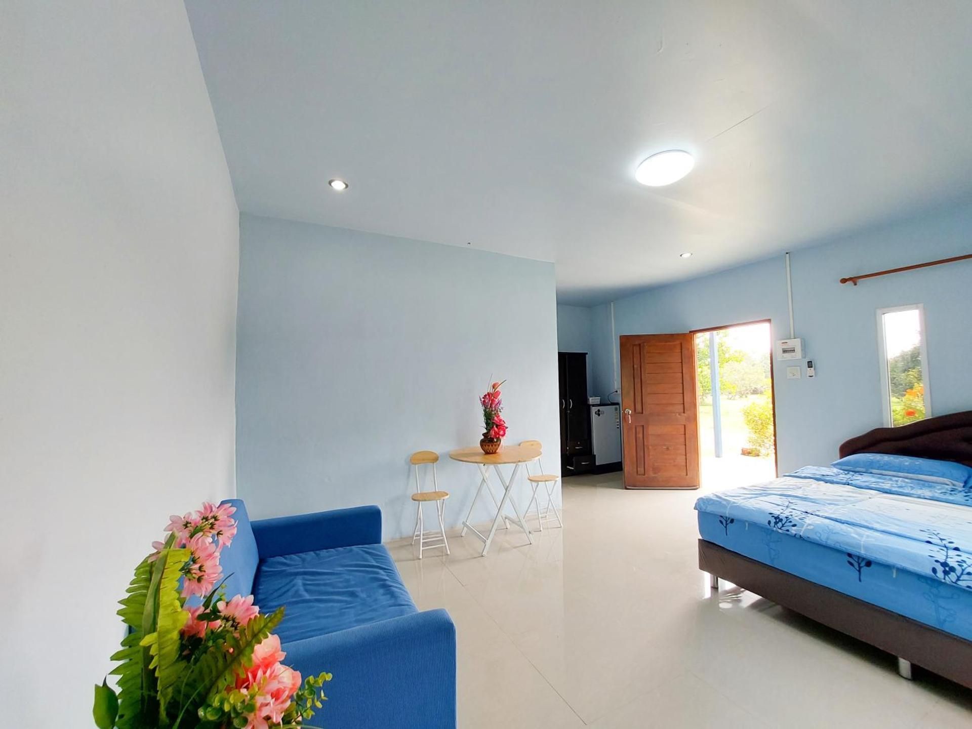 Triple Room with Garden View