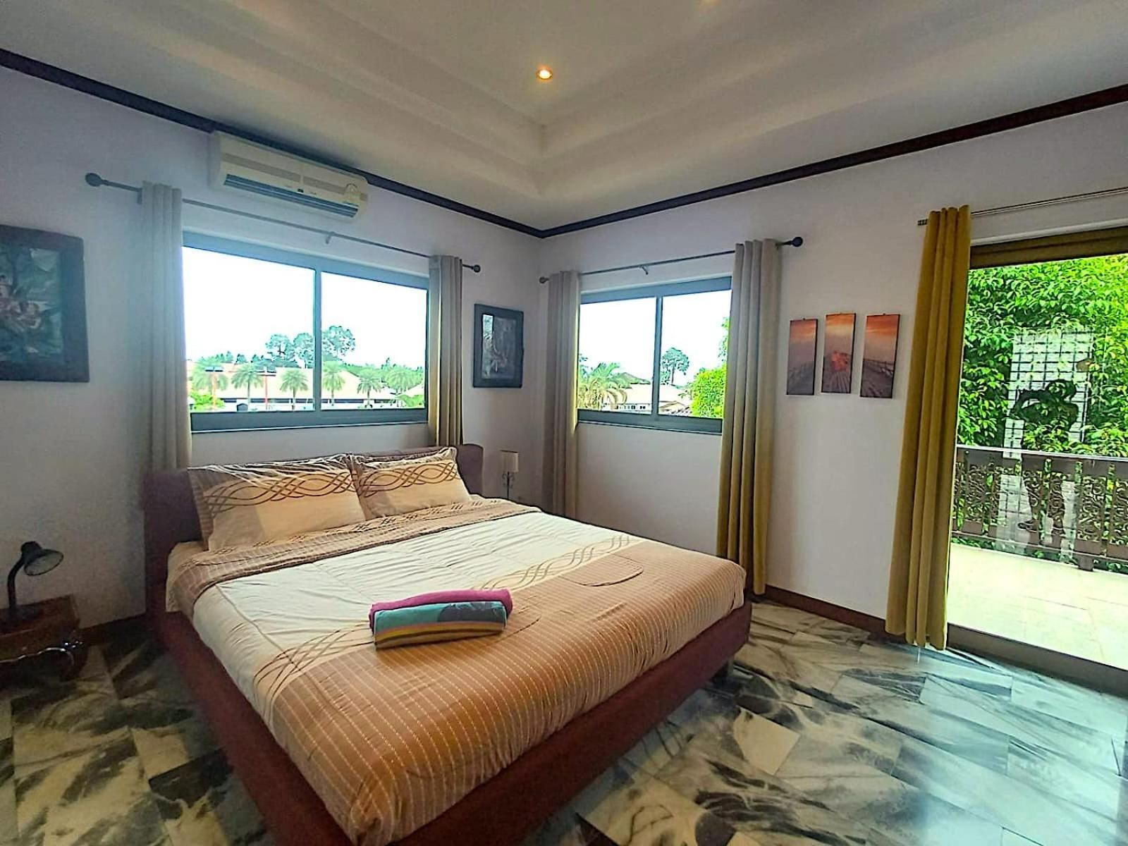King Room with Balcony