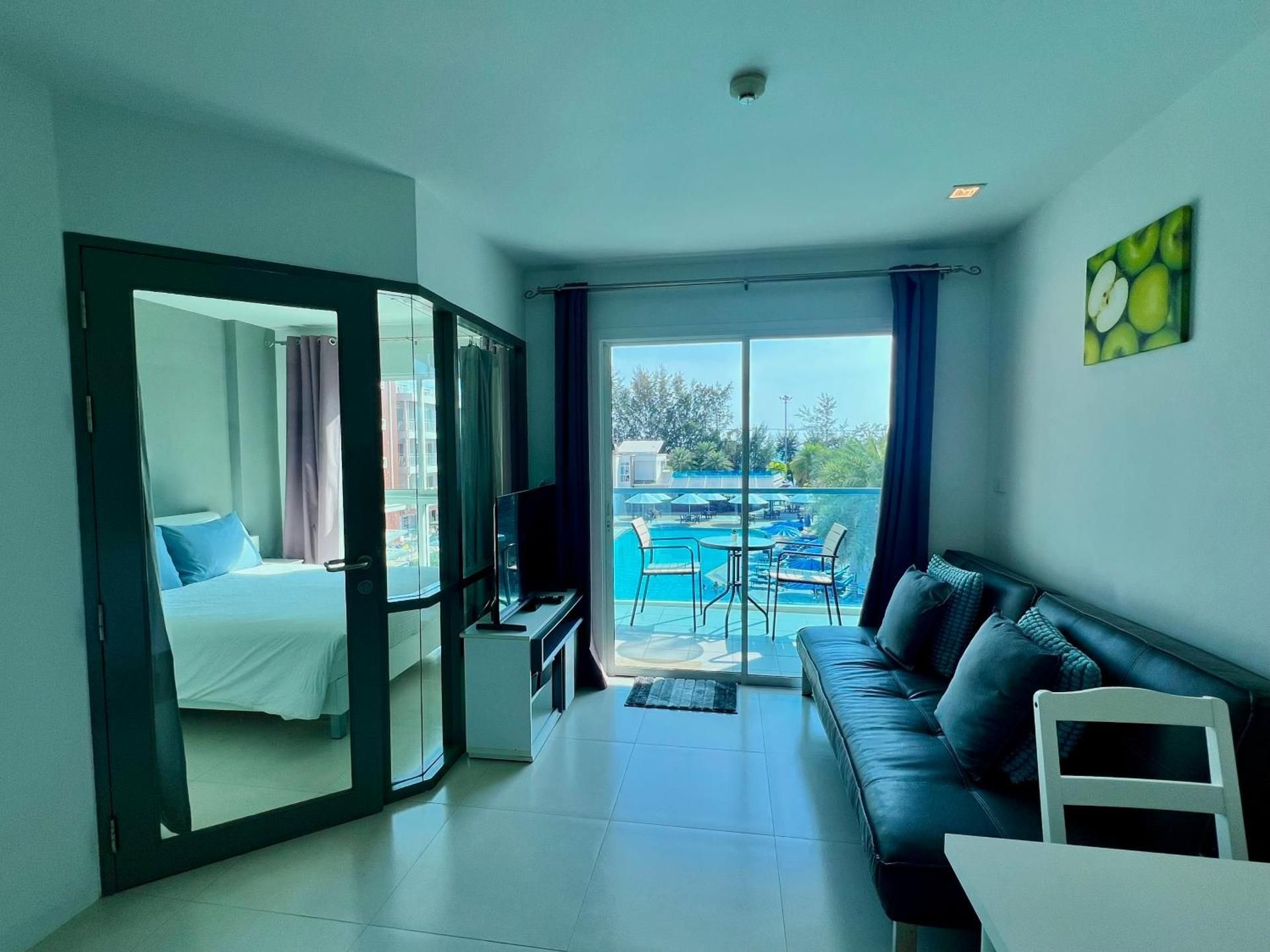 Apartment with Sea View