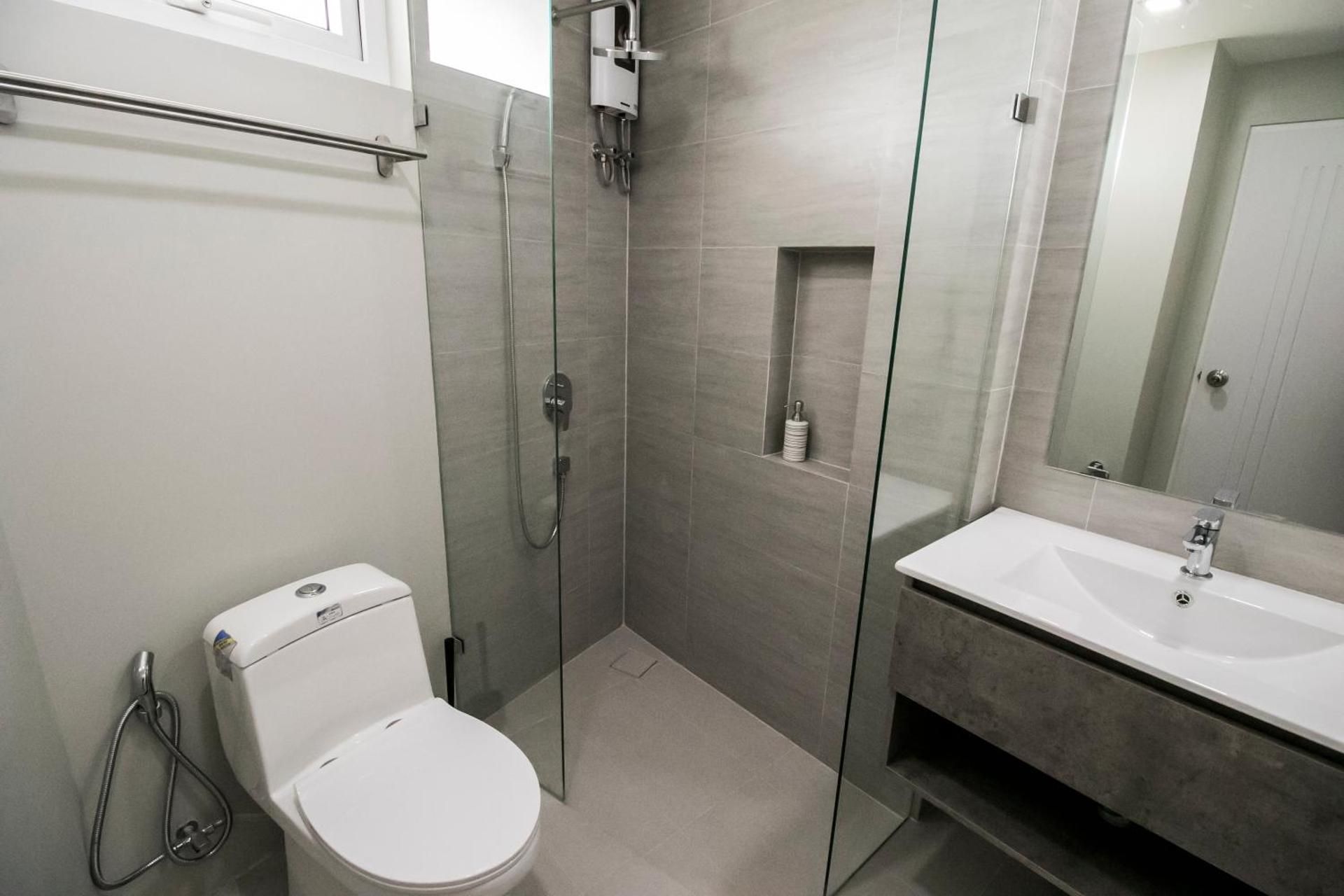 Deluxe Queen Suite