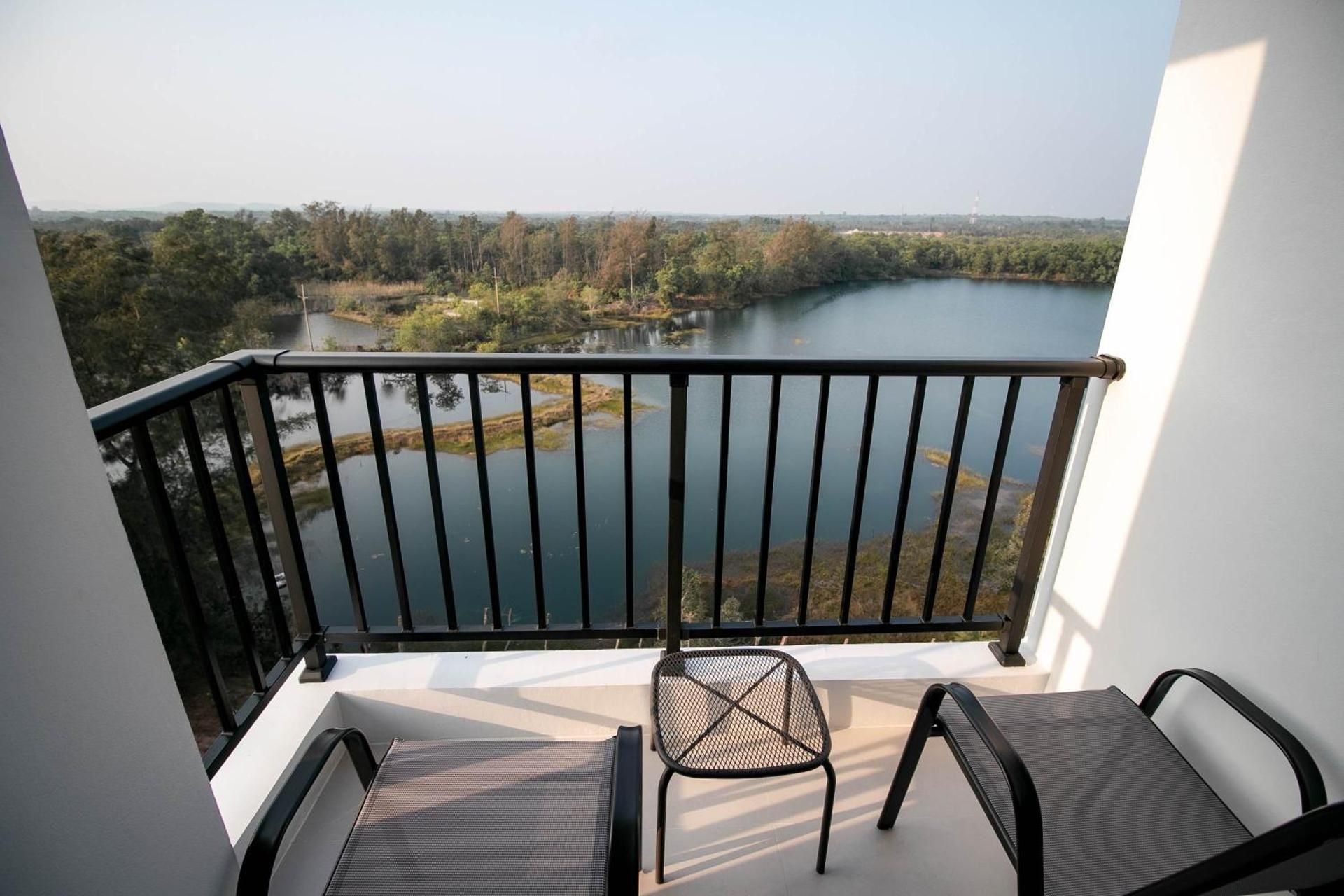 Studio with Lake View
