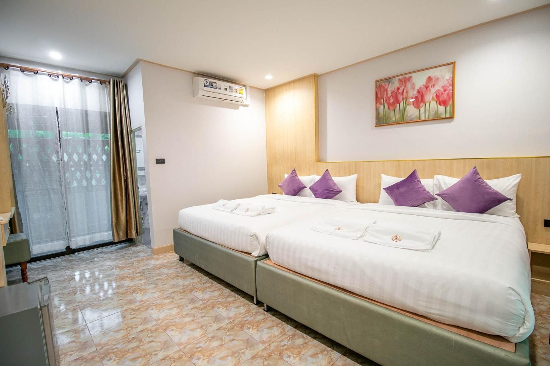 Deluxe Queen Room with Two Queen Beds