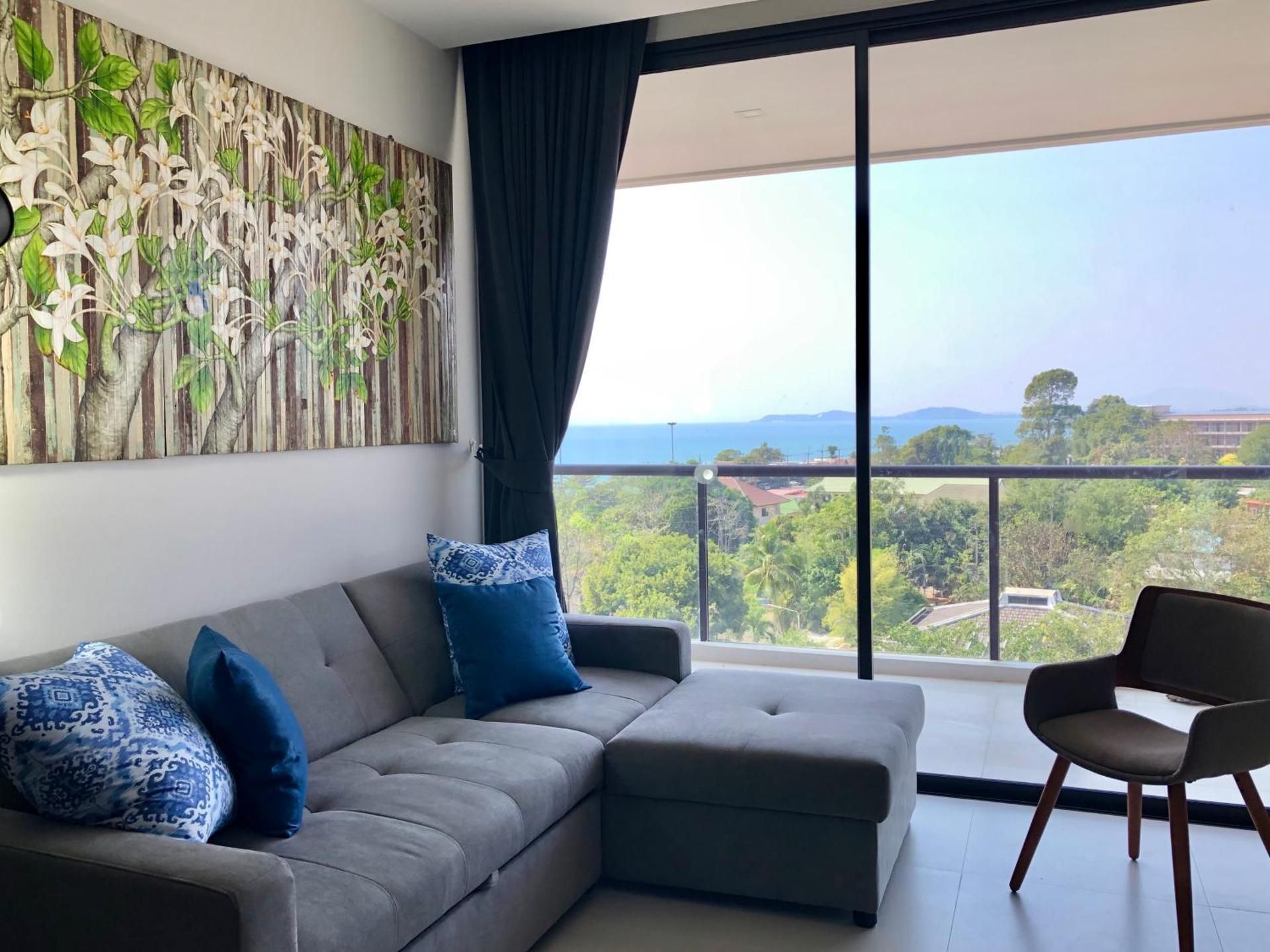 Two-Bedroom Deluxe Apartment with Ocean View