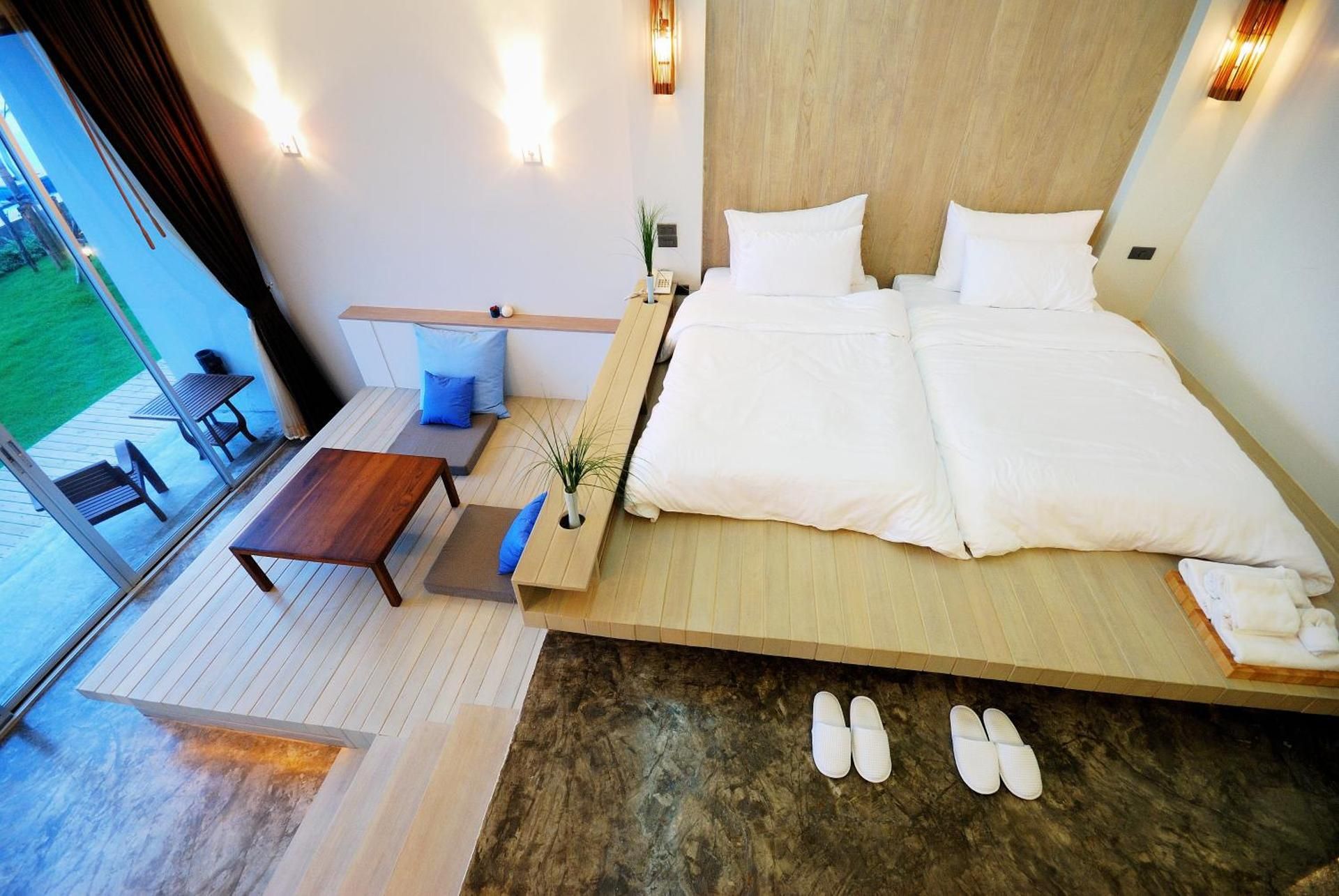 Special Offer - Deluxe Double or Twin Room 