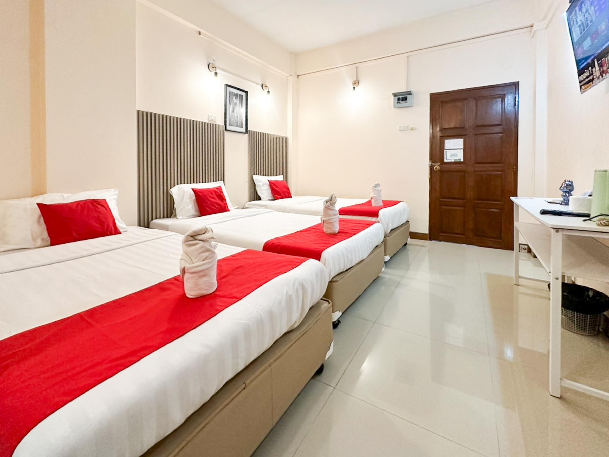 Triple Room