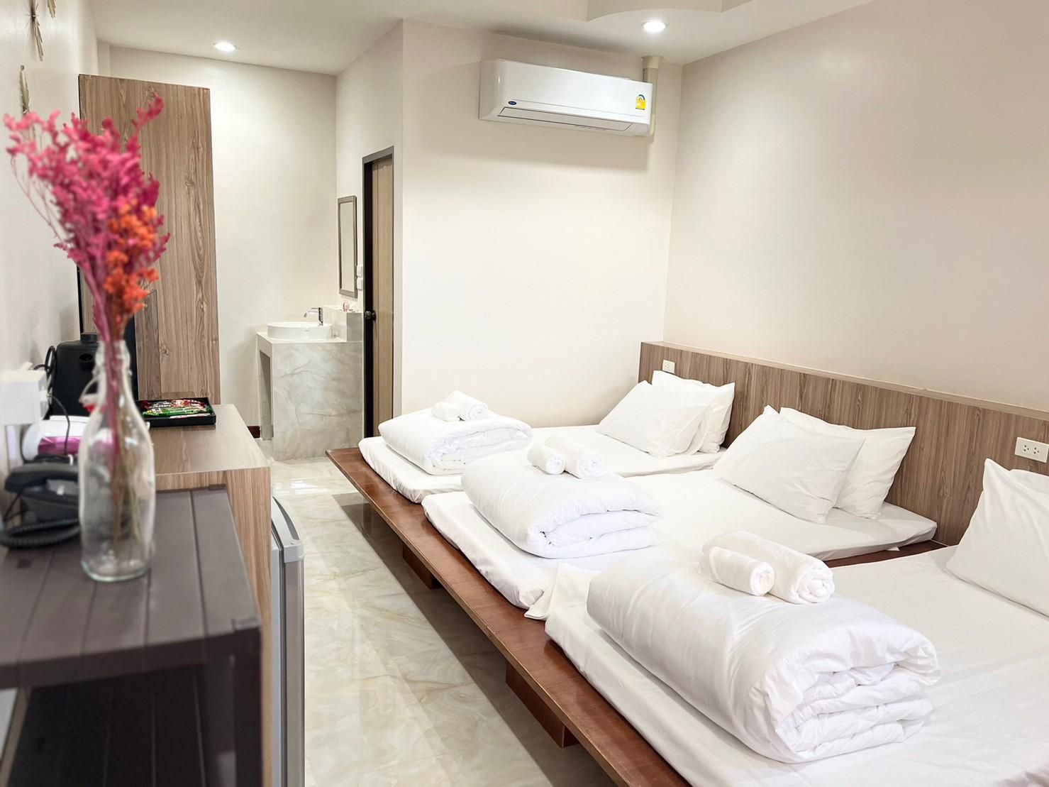 Cottage Pine Rayong Resort & Cafe Family Room Type A 2