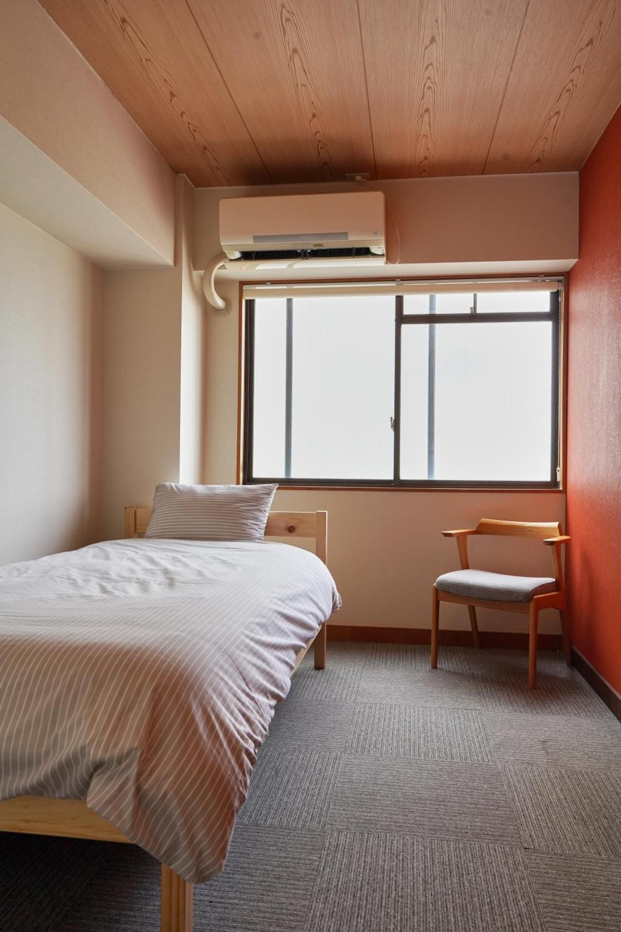 Single Room with Shared Bathroom