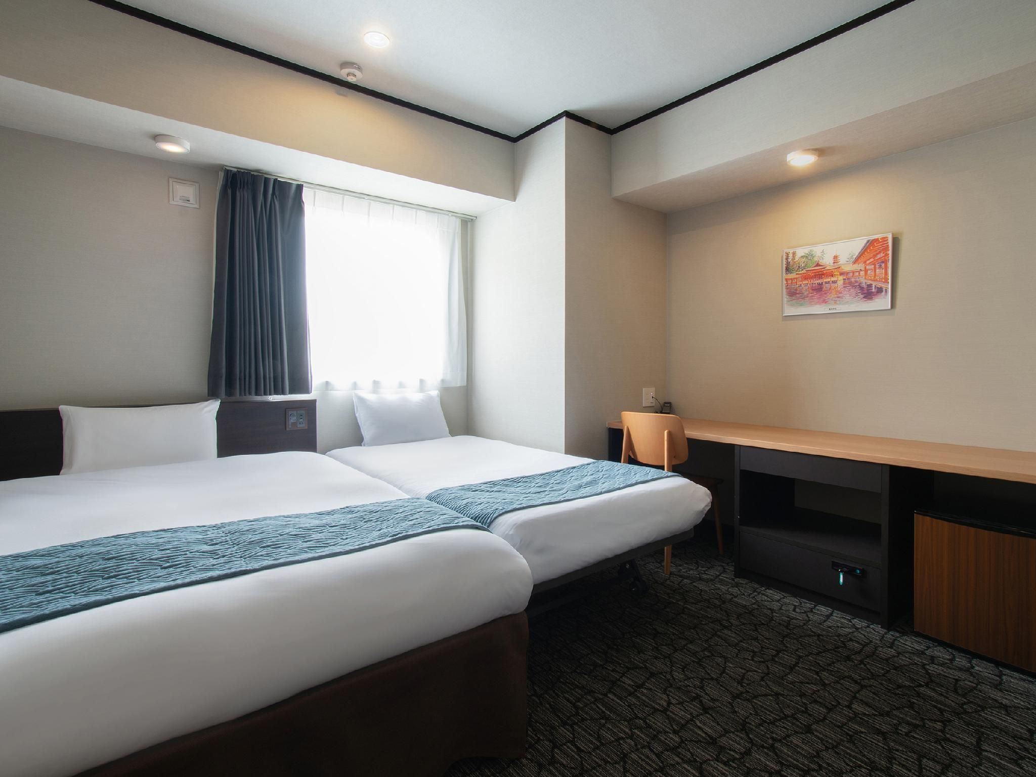 Double Room with Extra Bed - Non-Smoking