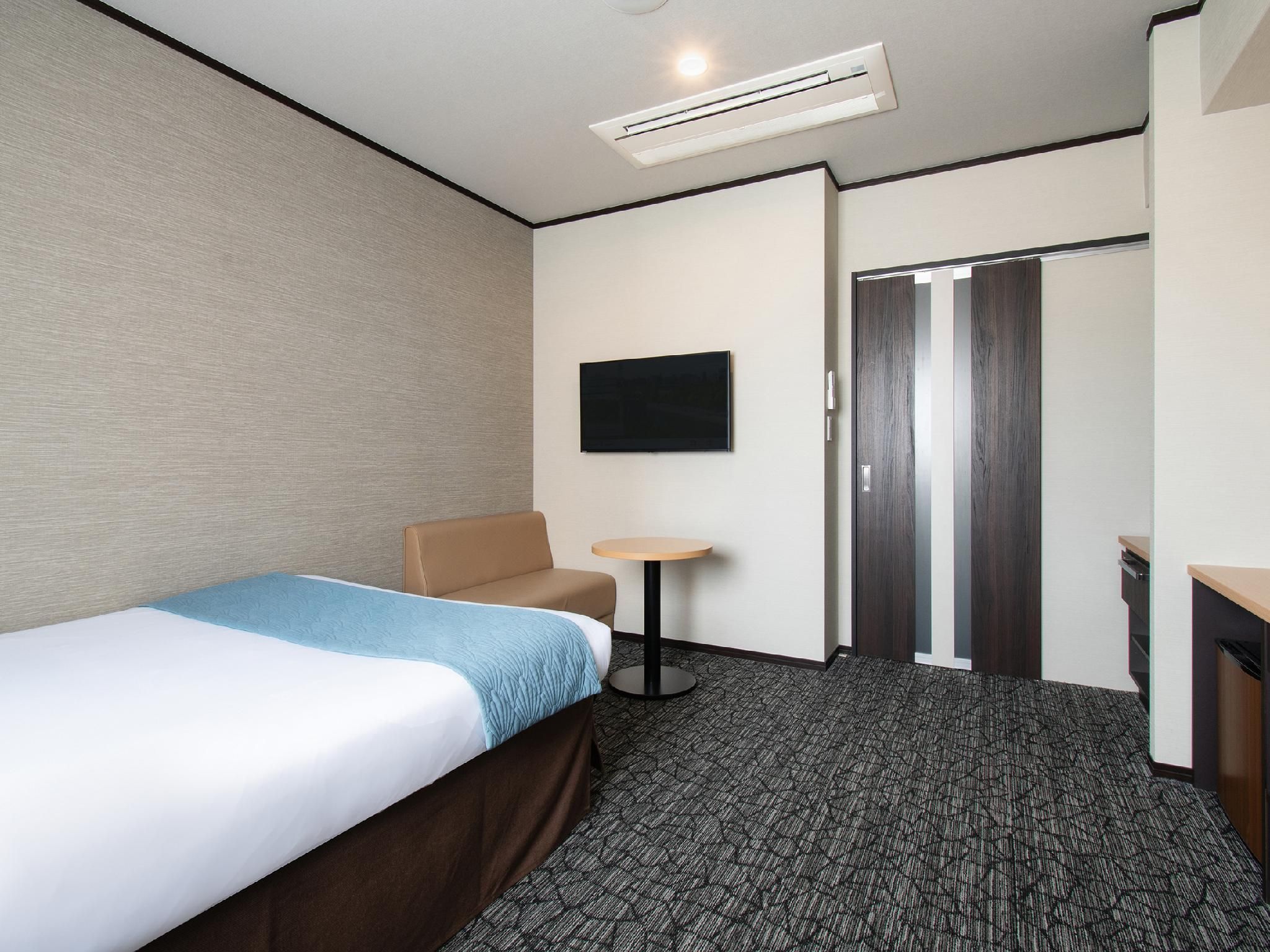 Double Room for 1 Adult