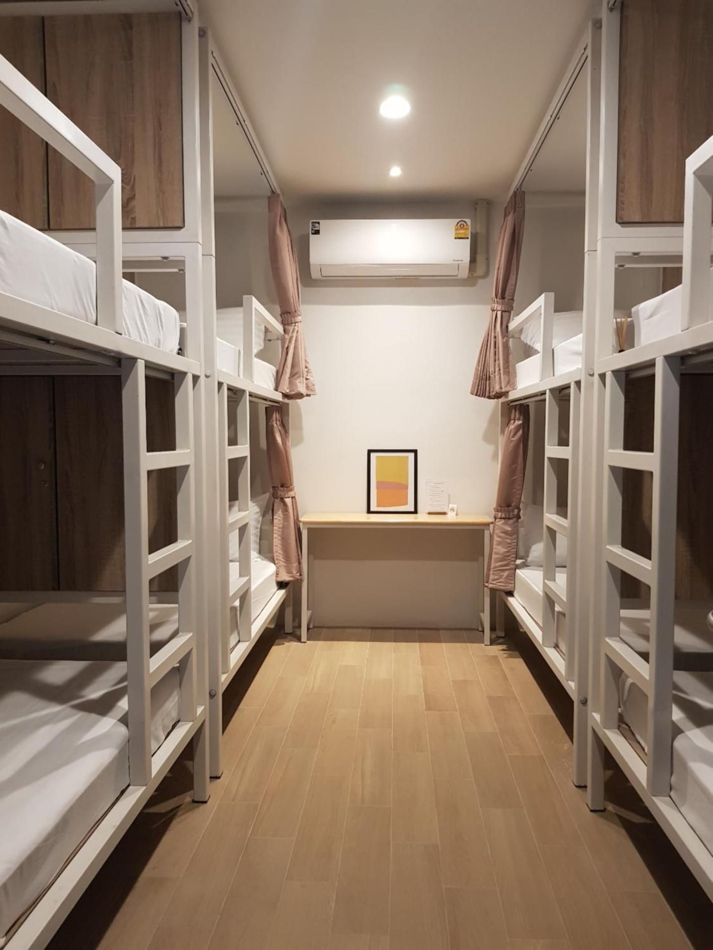 Bunk Bed in Mixed Dormitory Room