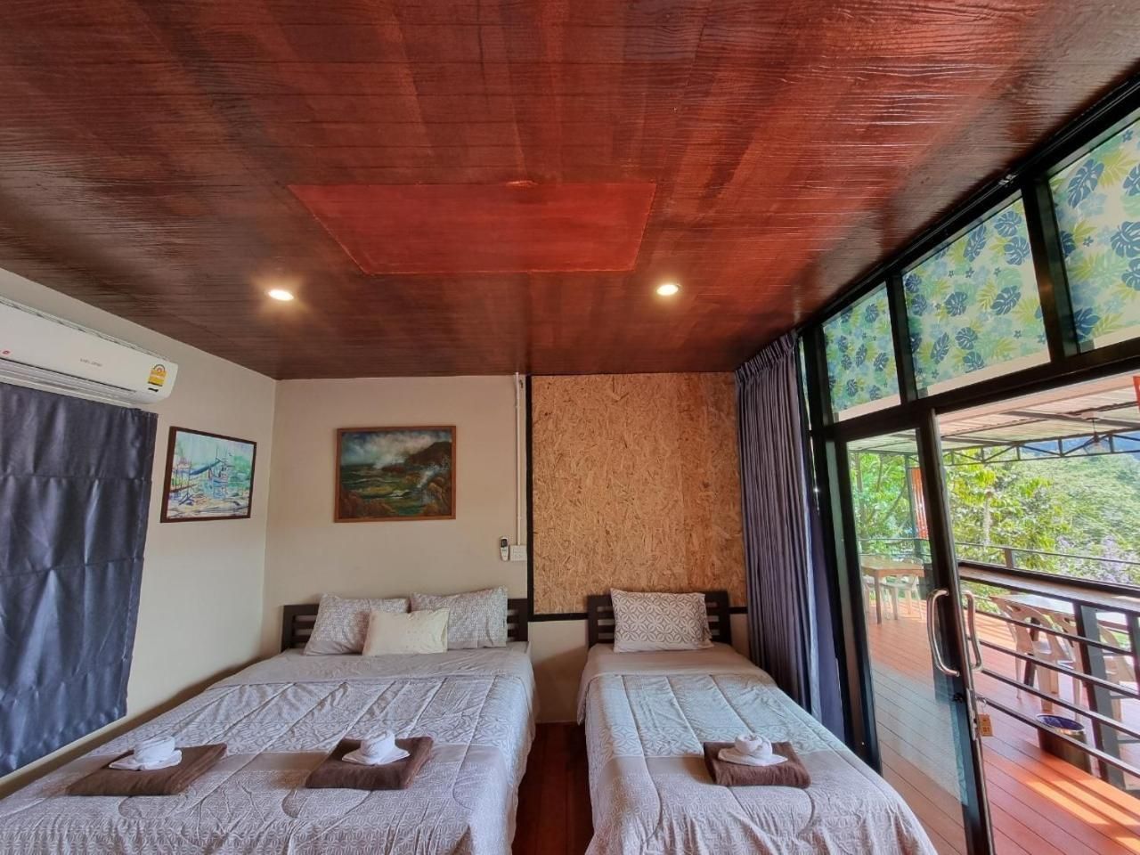 Mixed Dormitory Room