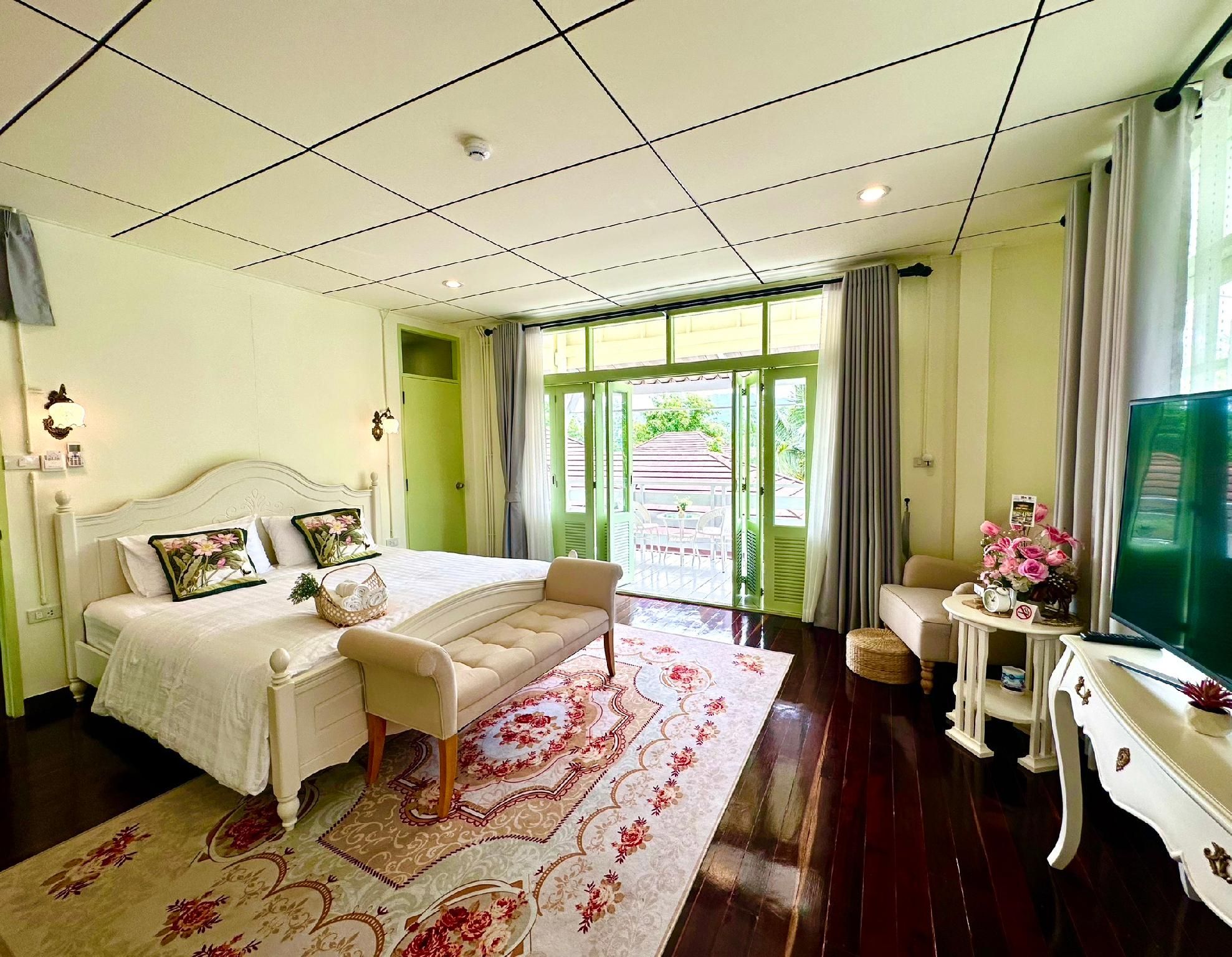 Double Room with Patio
