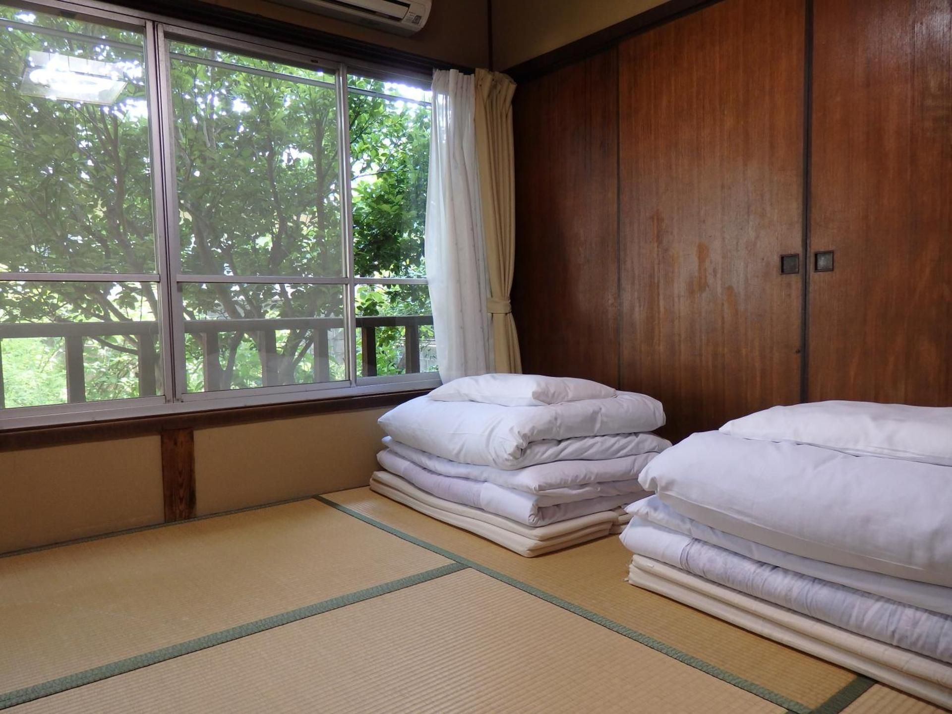 Japanese-Style Twin Room with Shared Bathroom
