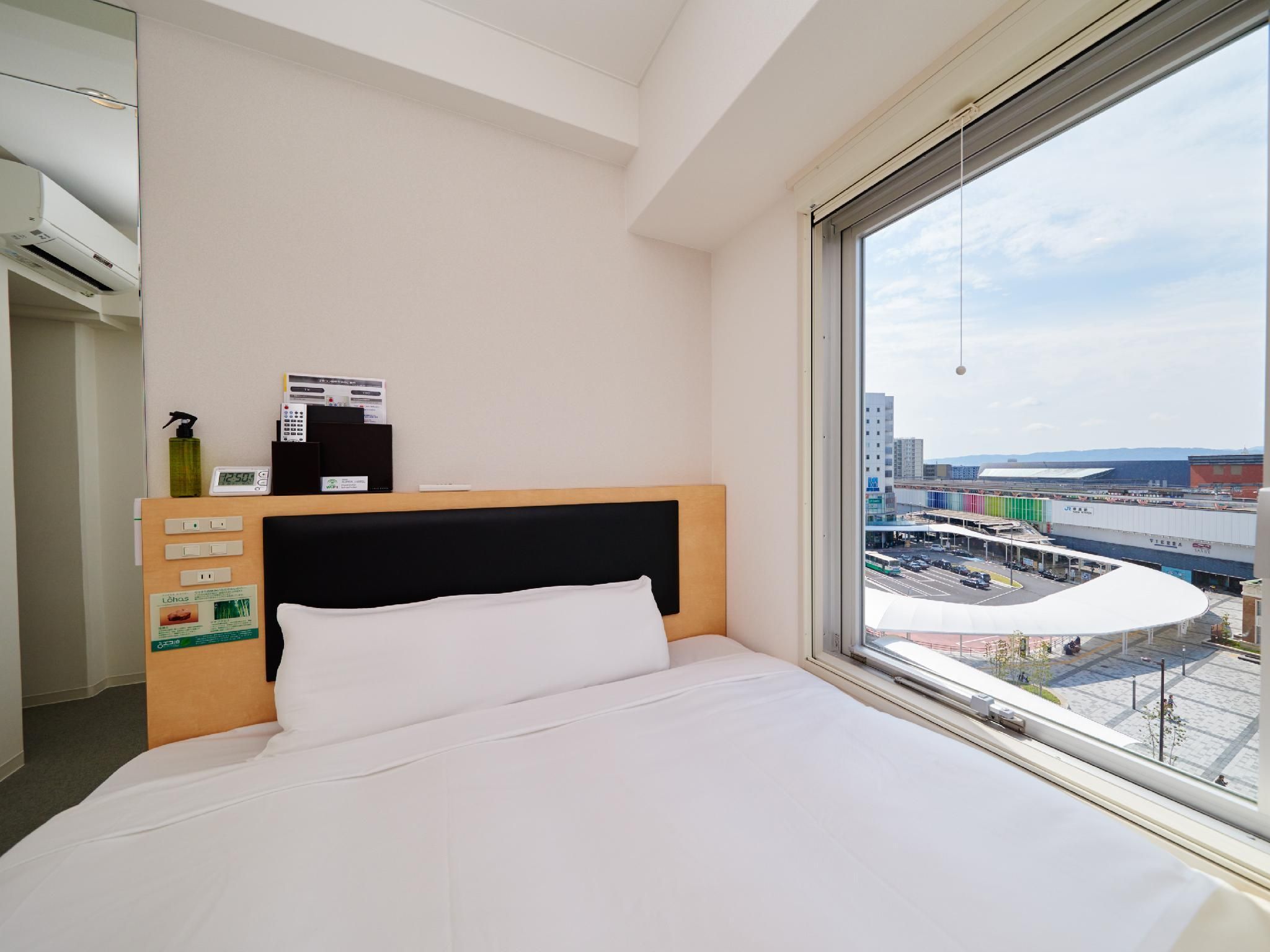 Connecting Rooms