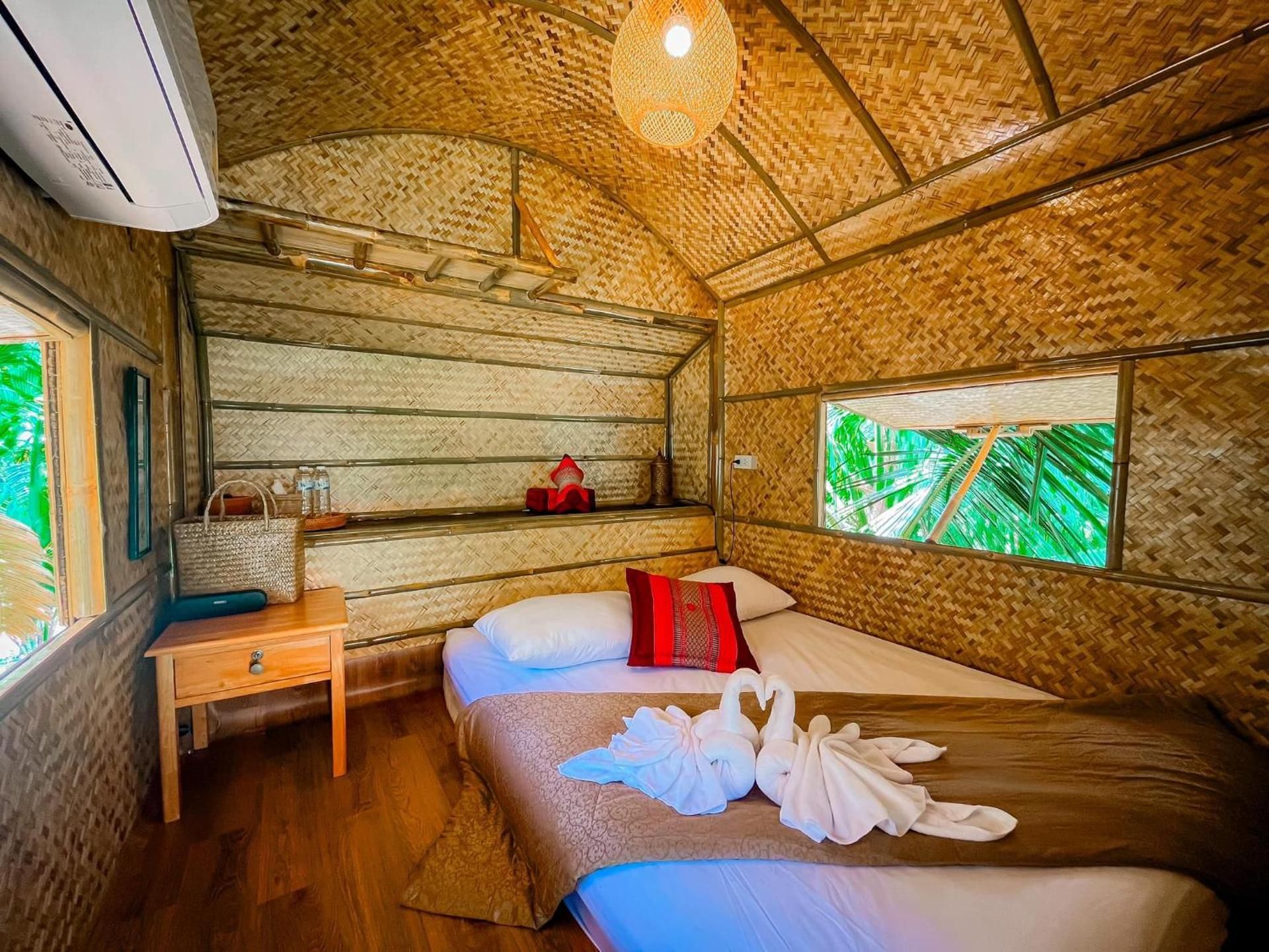 Queen Room with Garden View